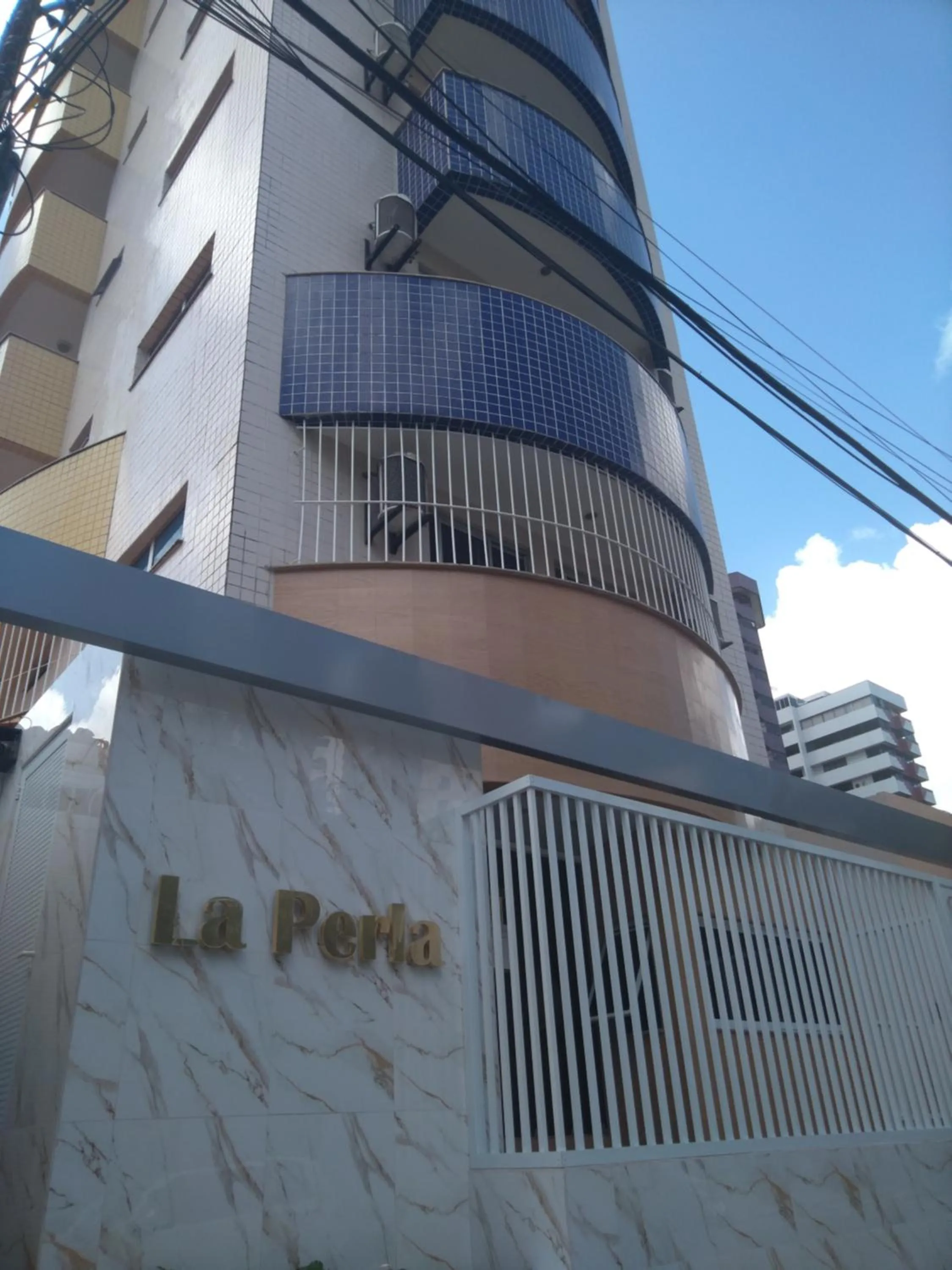 Property building in Condomínio Flat La Perla