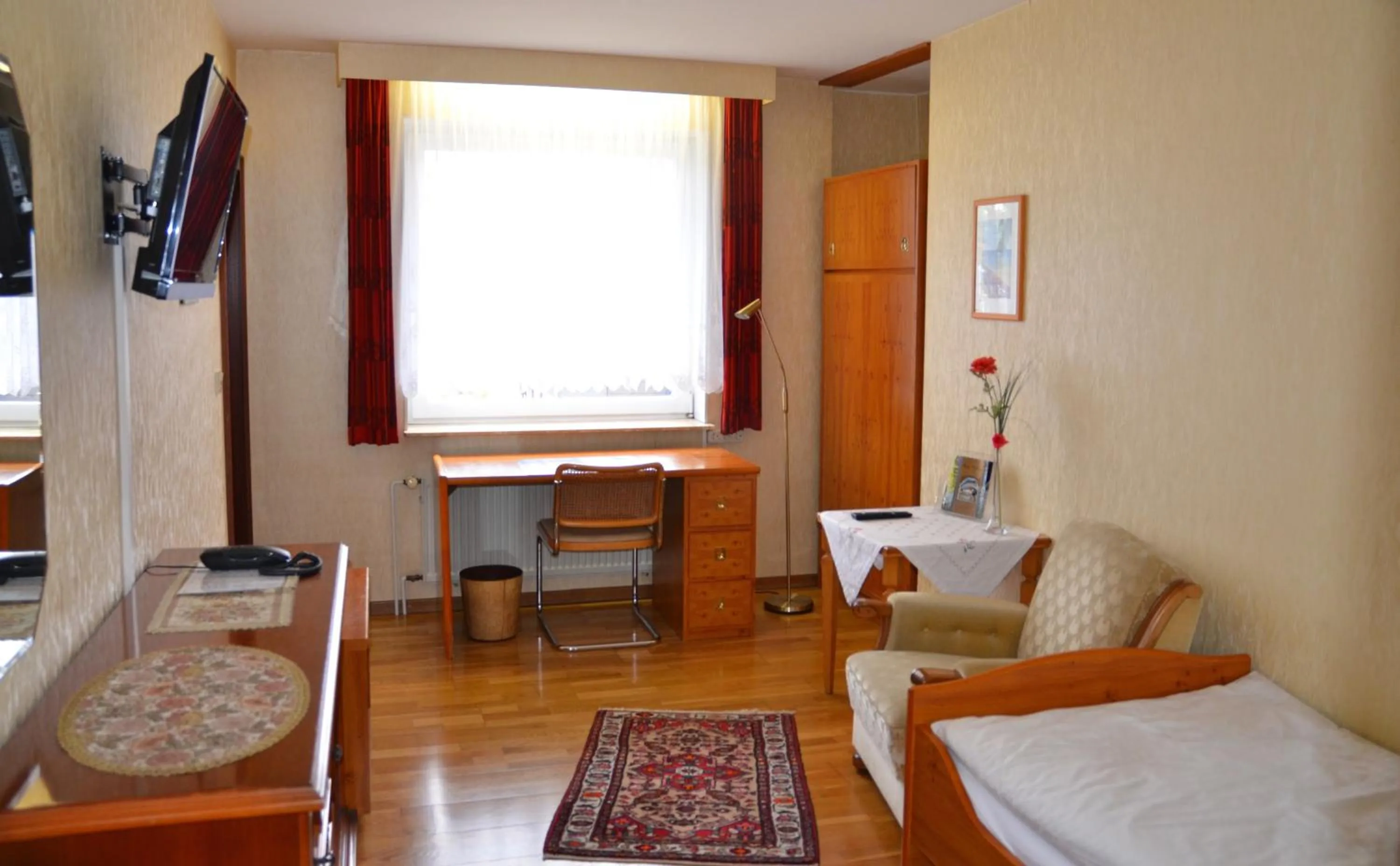 Photo of the whole room in Hotel Waldersee