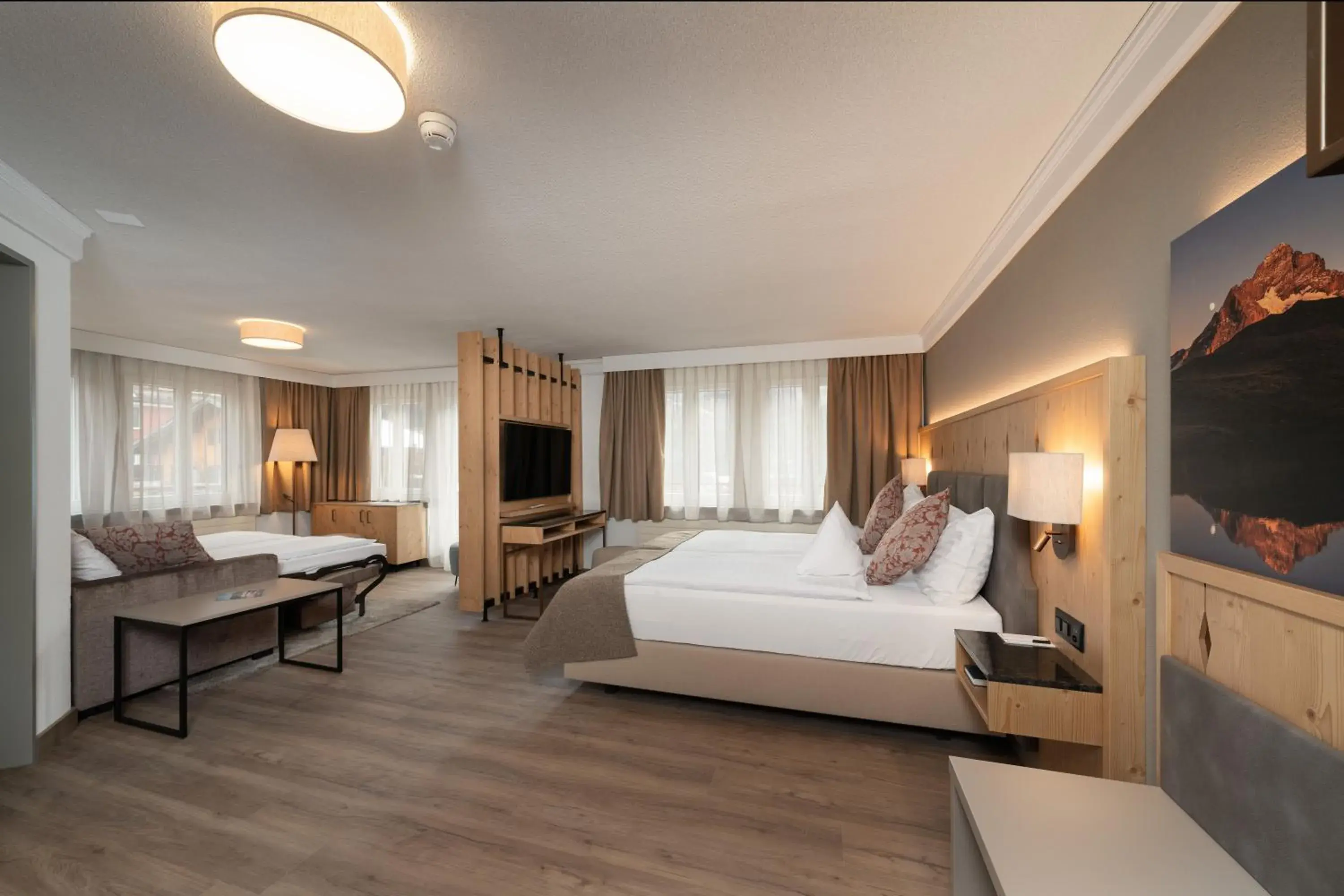 Junior Suite with Terrace in Hotel Grindelwalderhof Junior Suite with Terrace in Hotel Grindelwalderhof