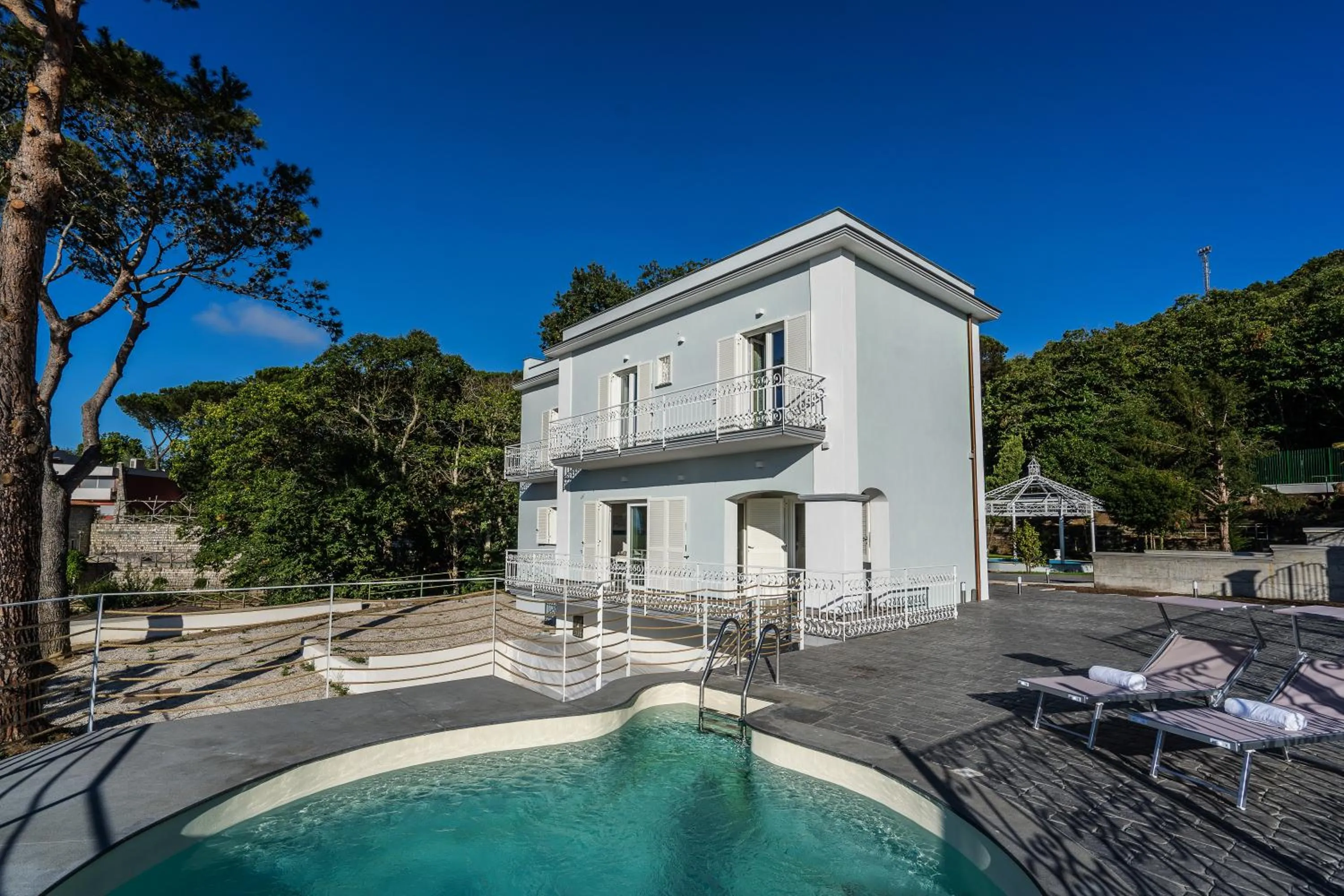 Property building in Villa Ariele