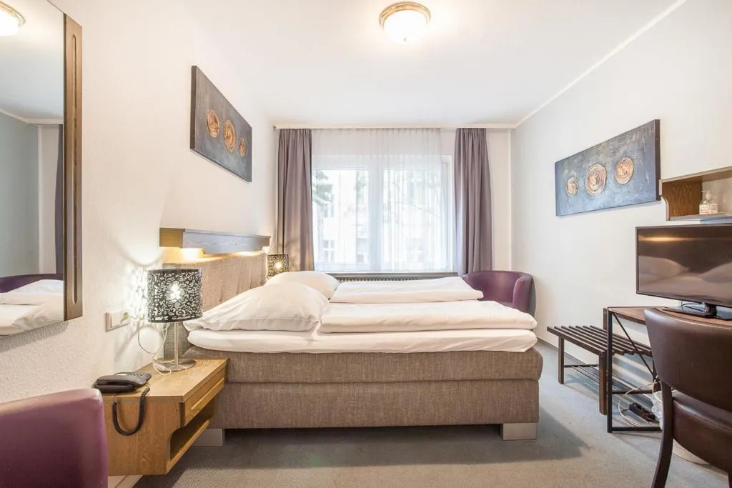 Photo of the whole room, Bed in Hotel Union by TM