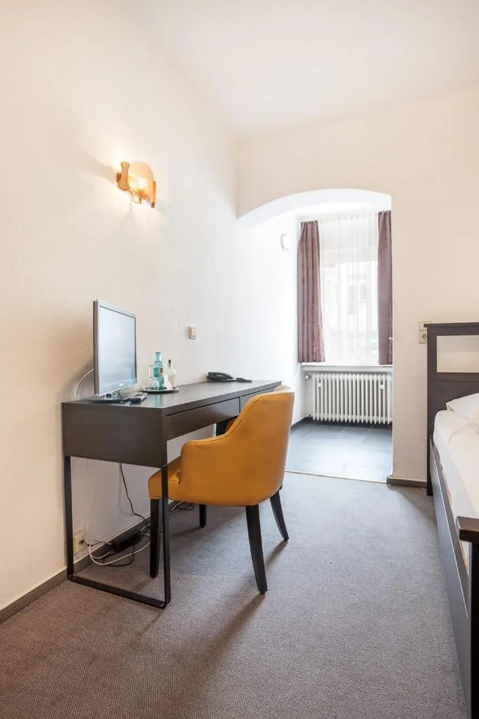 Photo of the whole room, Bed in Hotel Union by TM