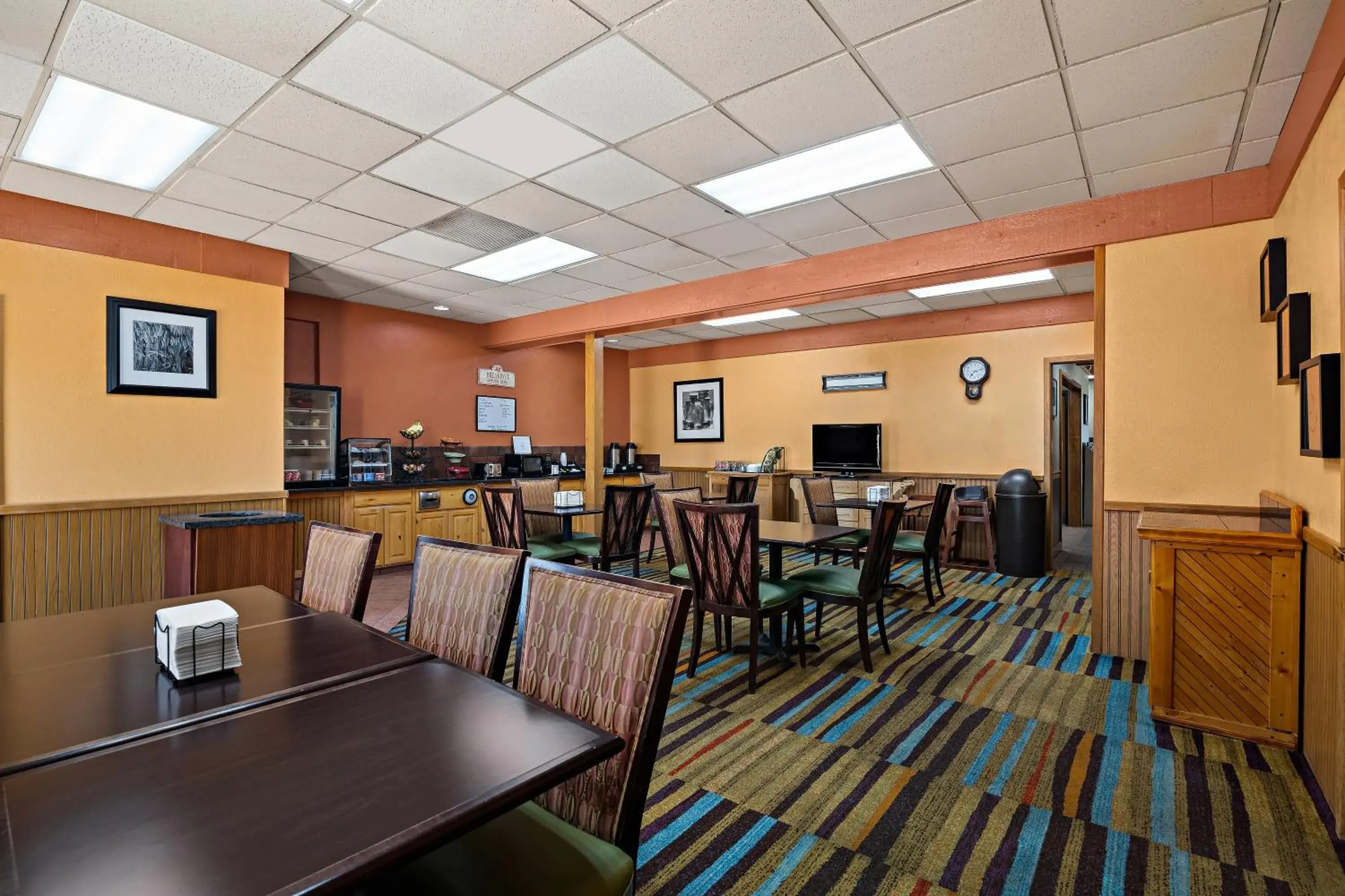 Breakfast in Rodeway Inn Breakfast in Rodeway Inn