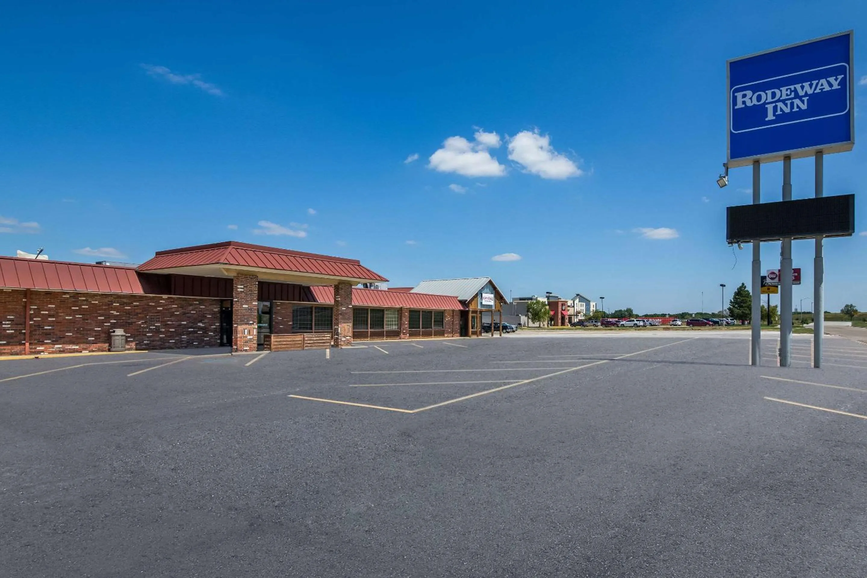 Property building in Rodeway Inn McPherson East