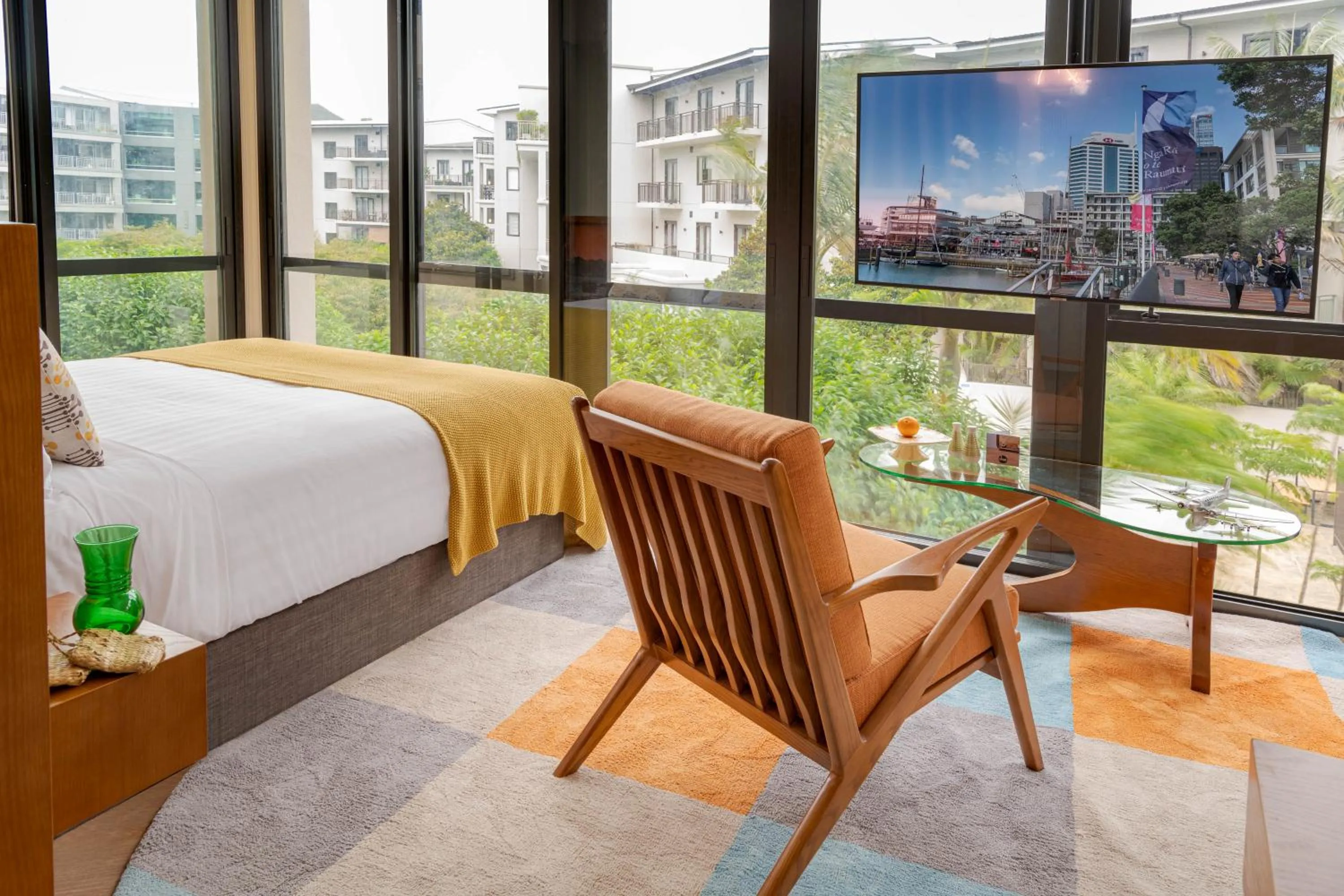 View (from property/room), Bed in Ohtel Auckland