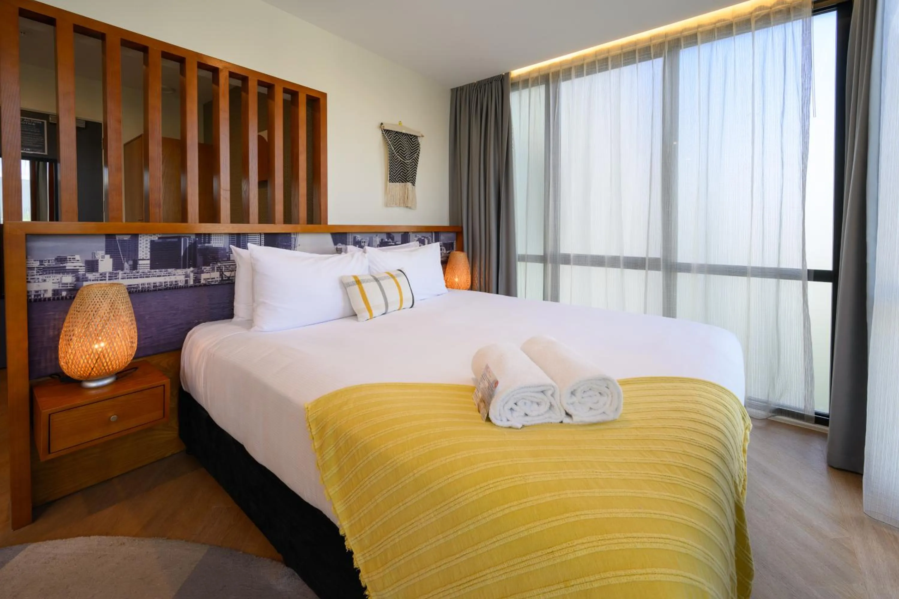 Bed in Ohtel Auckland