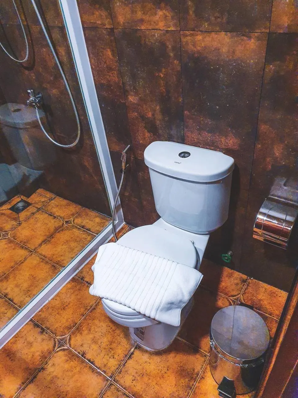 Toilet in Moly Resort