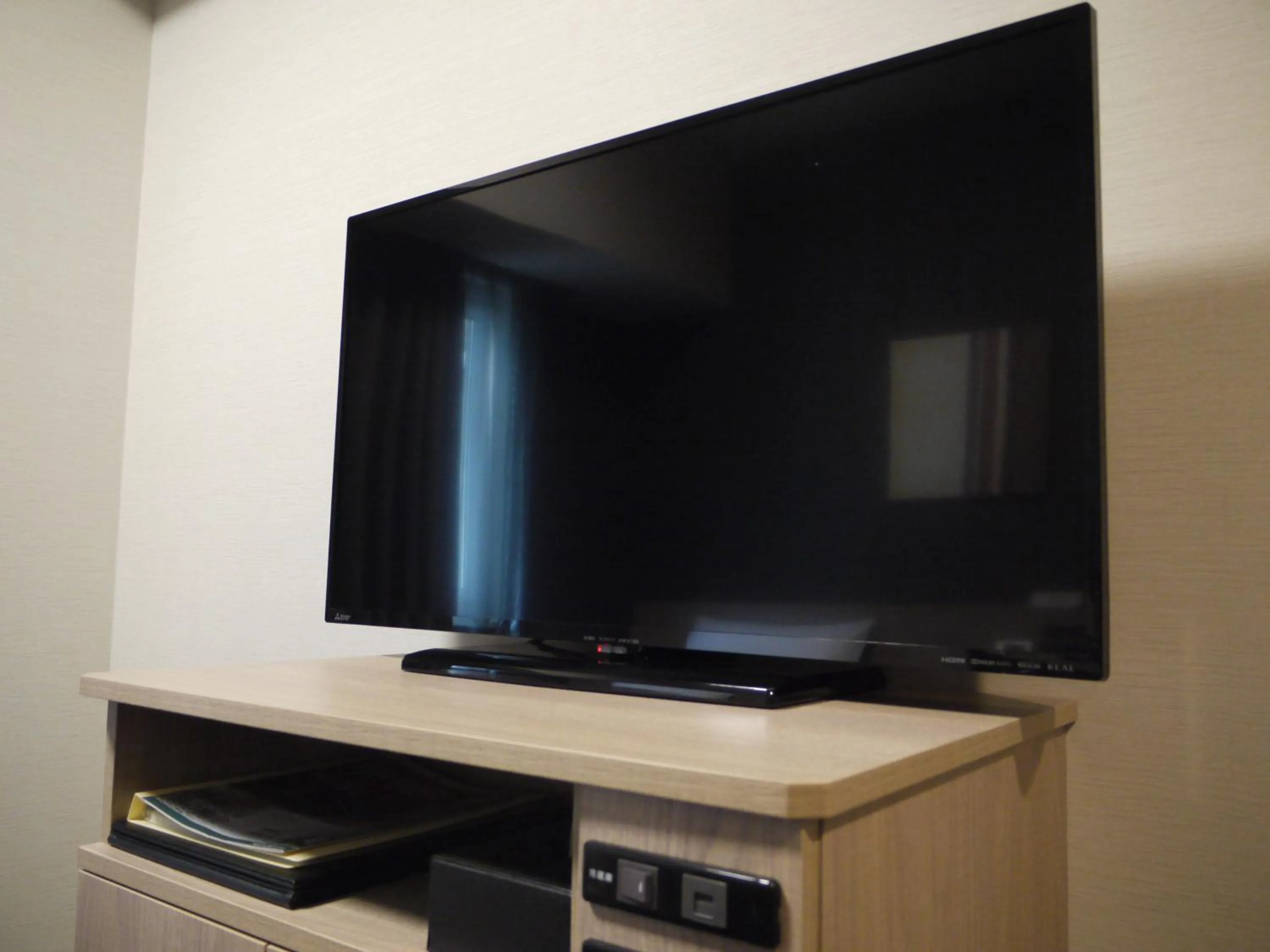 TV and multimedia in Hotel Route Inn Noda -Kokudo 16 Gouzoi-