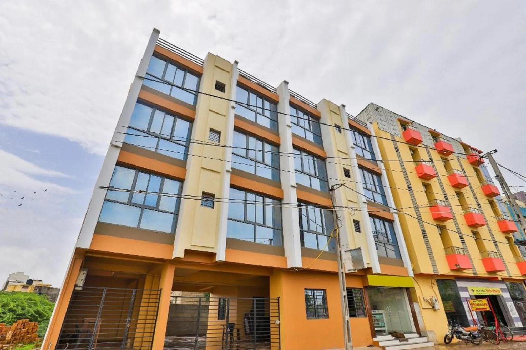 Property building in Hotel Bansidhar-Somnath