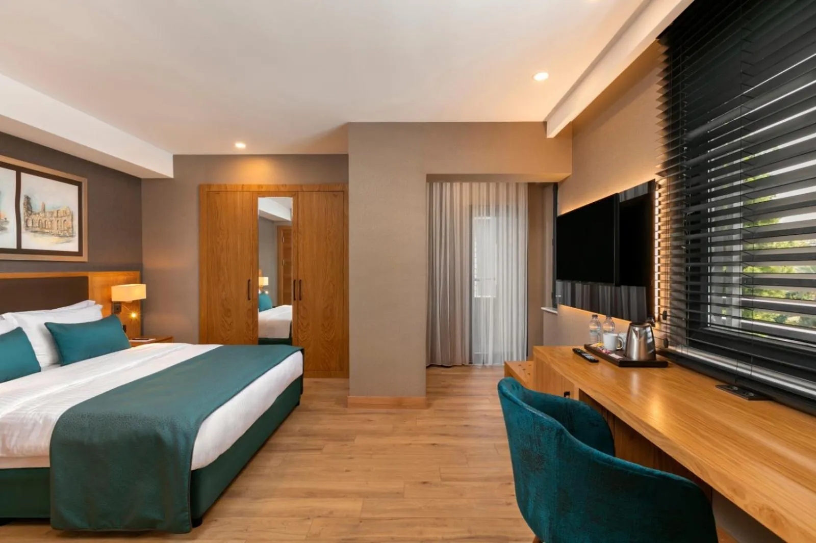 TV and multimedia, Bed in Pukka Hotel