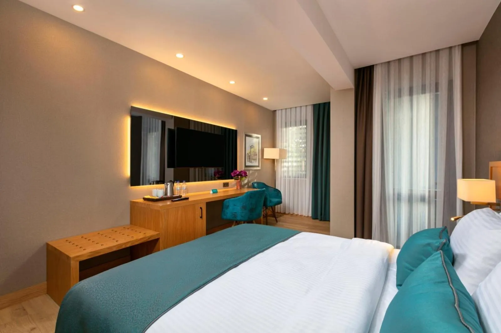 TV and multimedia, Bed in Pukka Hotel