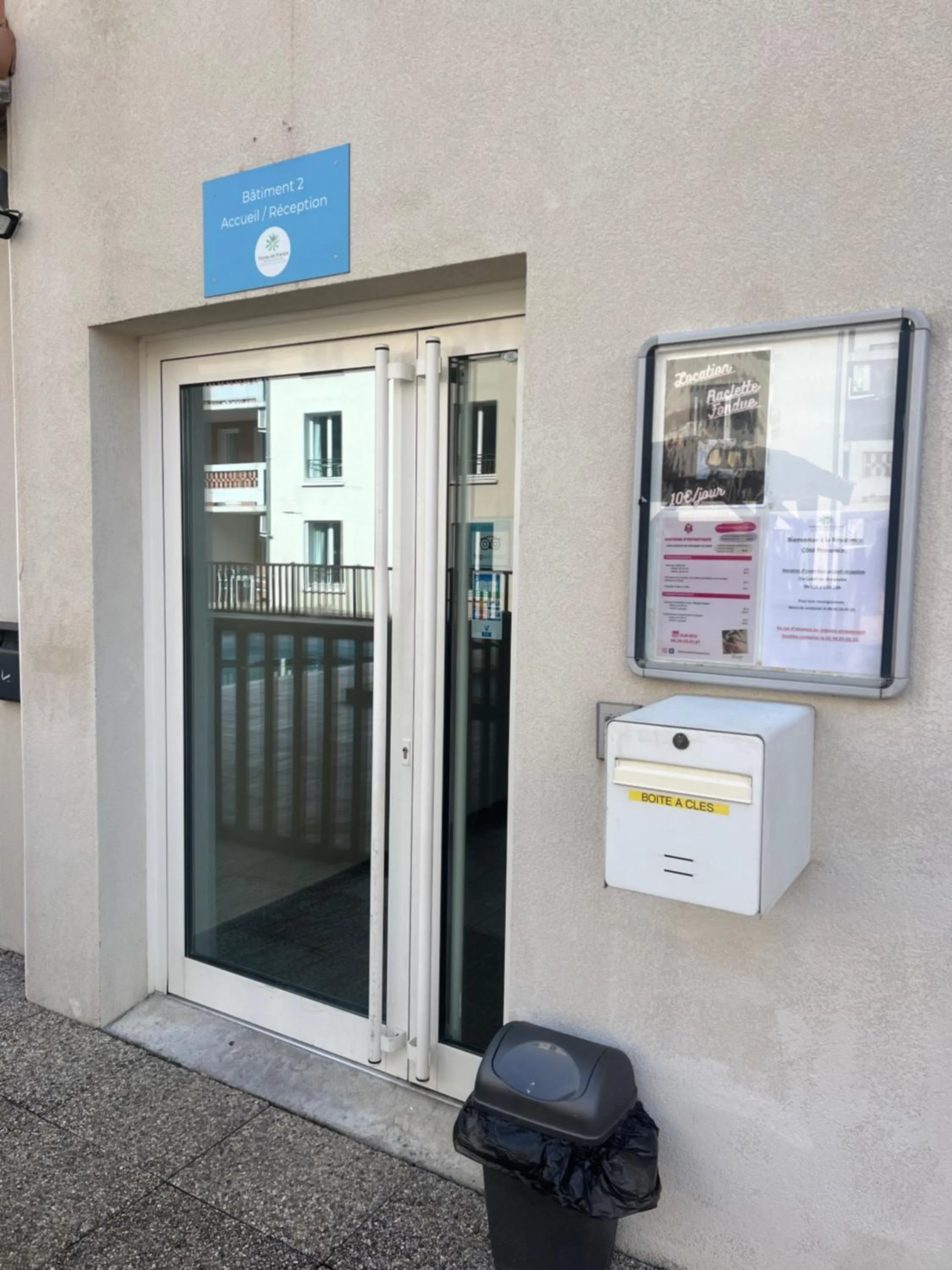 Lobby or reception in Terres de France - Résidence Côté Provence