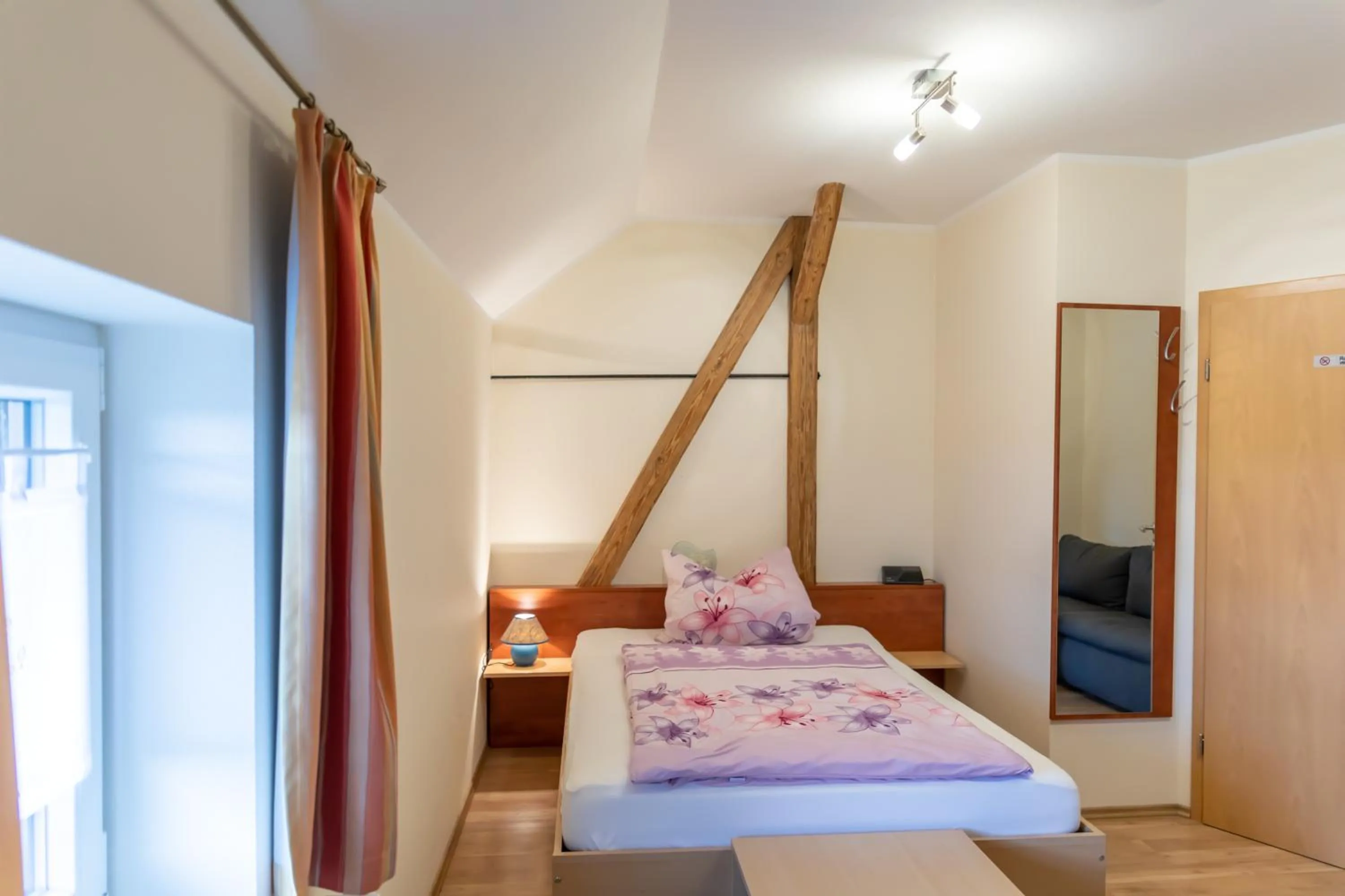 Bed in Gaststätte und Pension Zur Einkehr