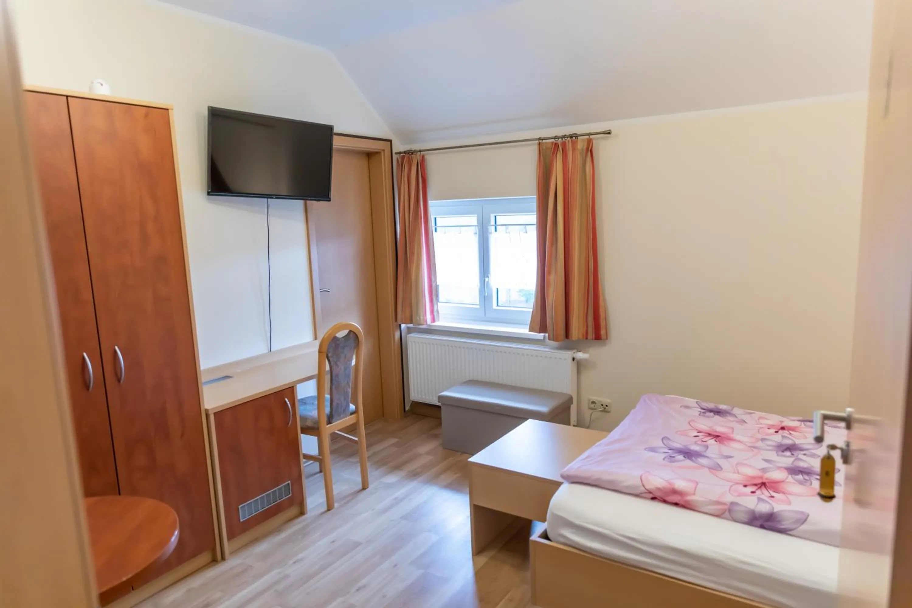 Bed in Gaststätte und Pension Zur Einkehr