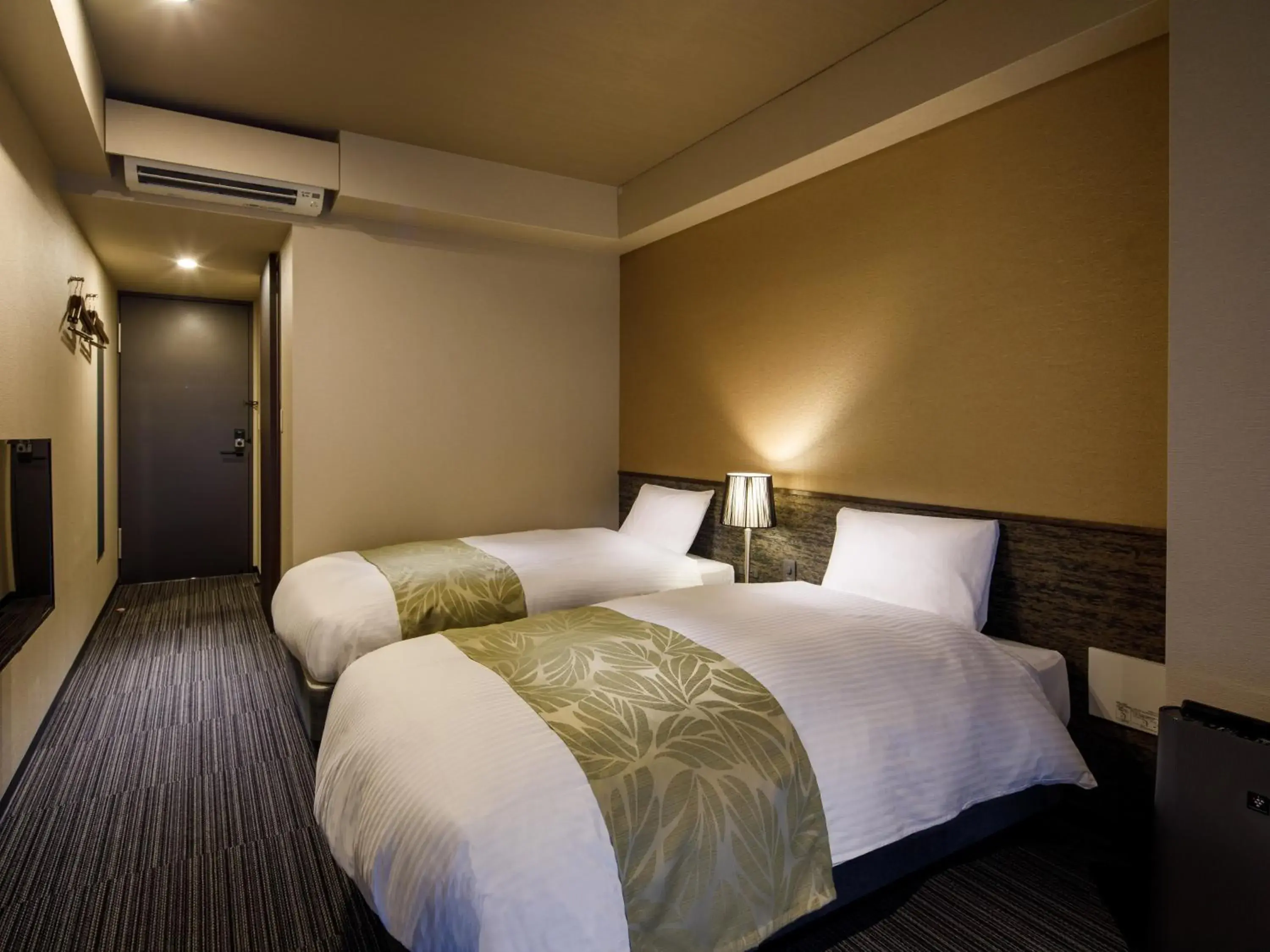 Twin Room with Private Bathroom - single occupancy in Connect inn Shichijo-Kawaramachi Twin Room with Private Bathroom - single occupancy in Connect inn Shichijo-Kawaramachi