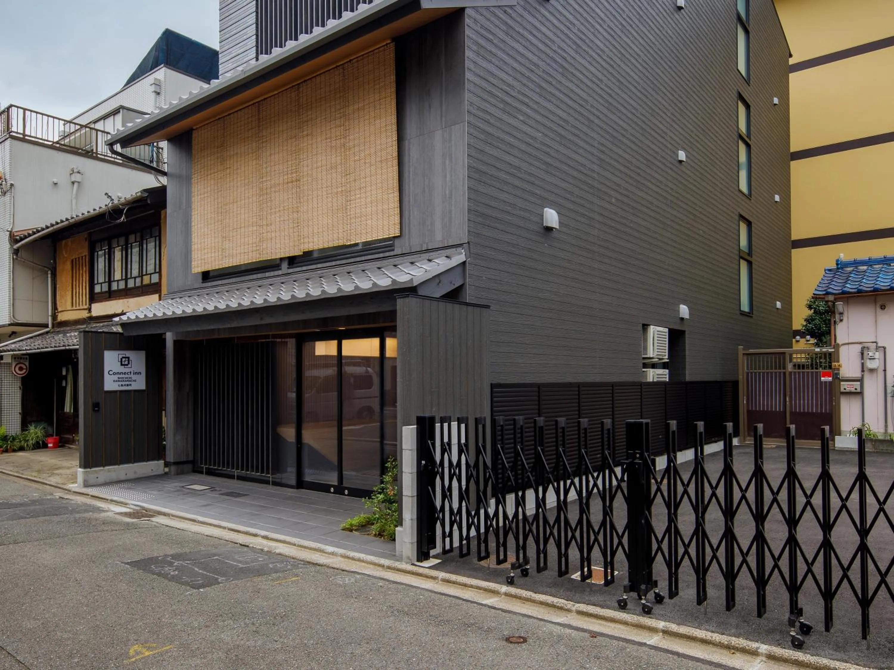 Facade/entrance in Connect inn Shichijo-Kawaramachi