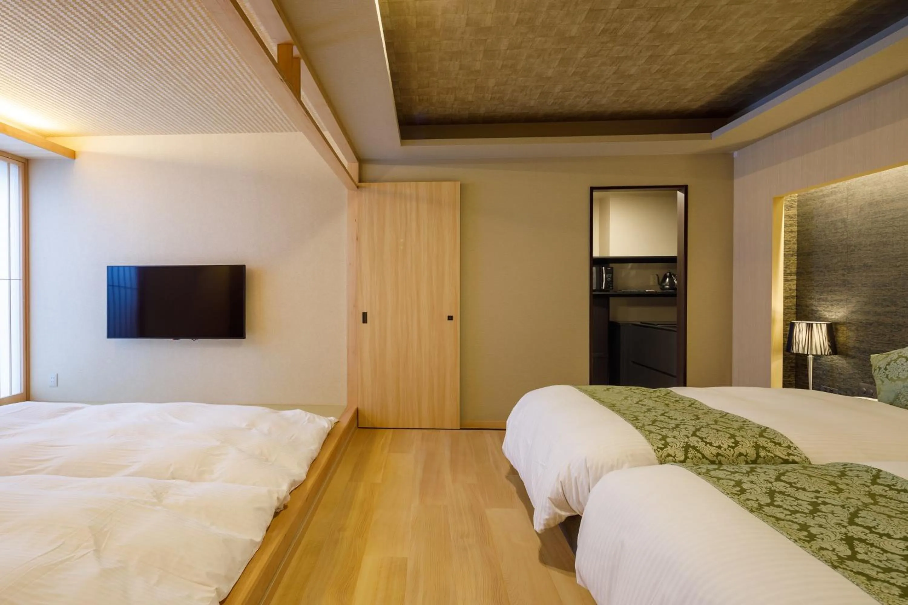 Photo of the whole room, Bed in Connect inn Shichijo-Kawaramachi