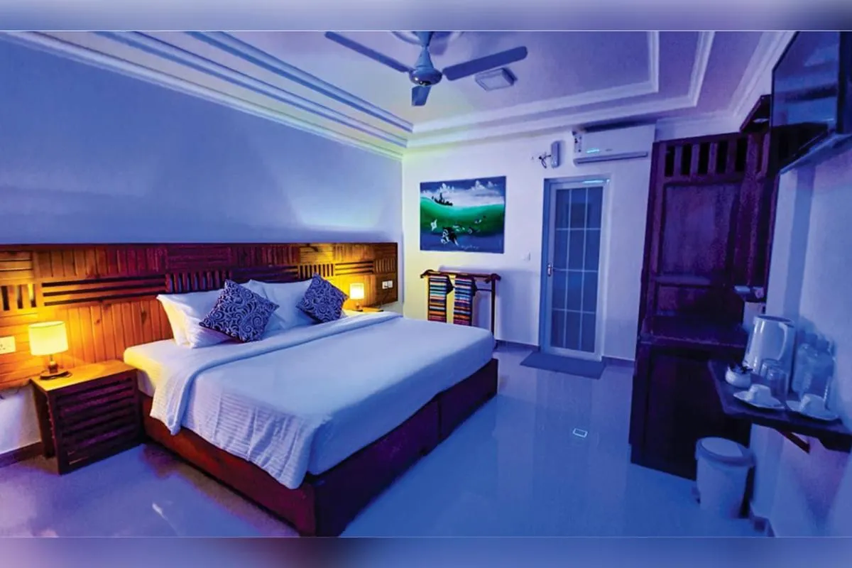 Photo of the whole room, Bed in Kamadhoo Inn