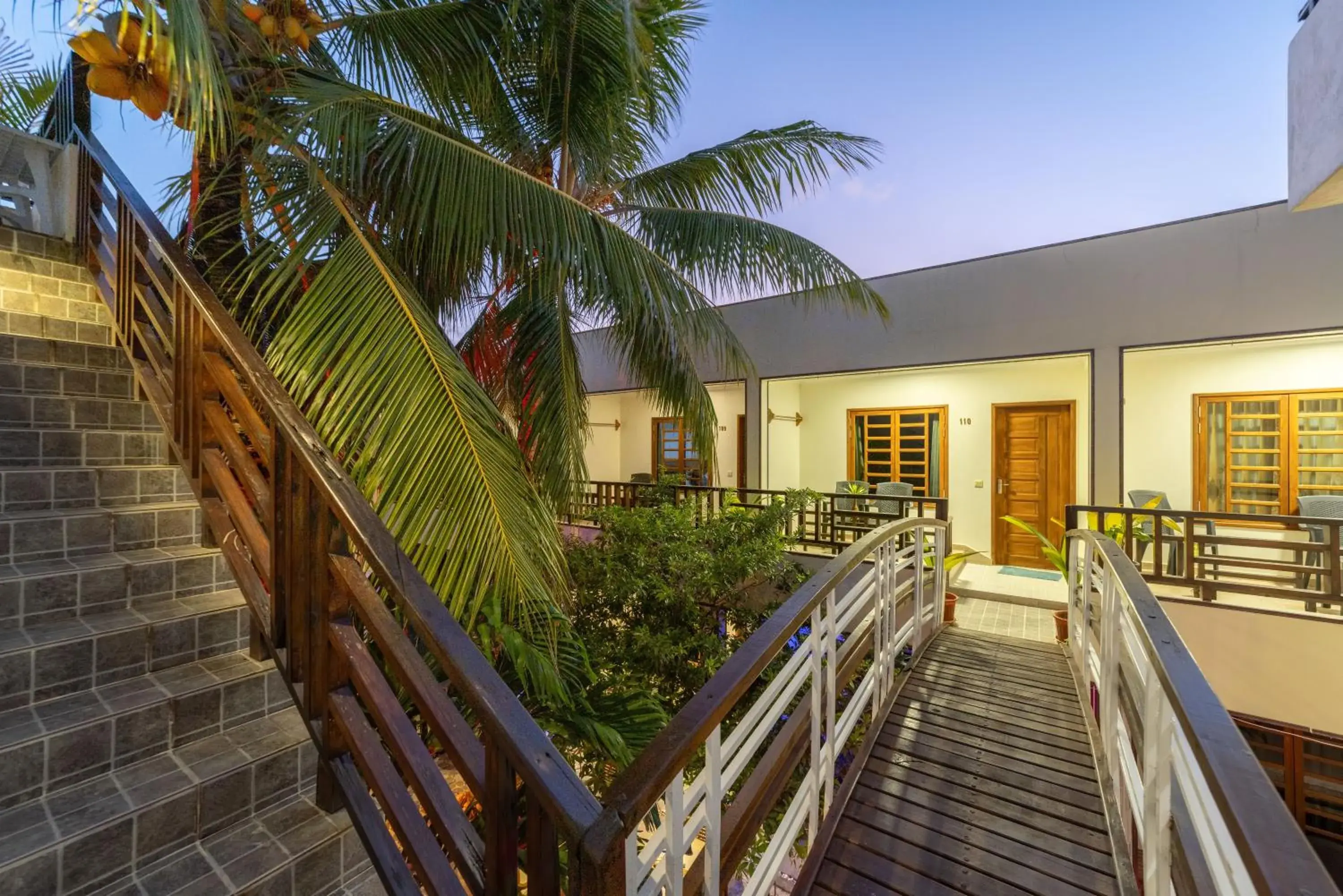 Property building in Kamadhoo Inn Property building in Kamadhoo Inn