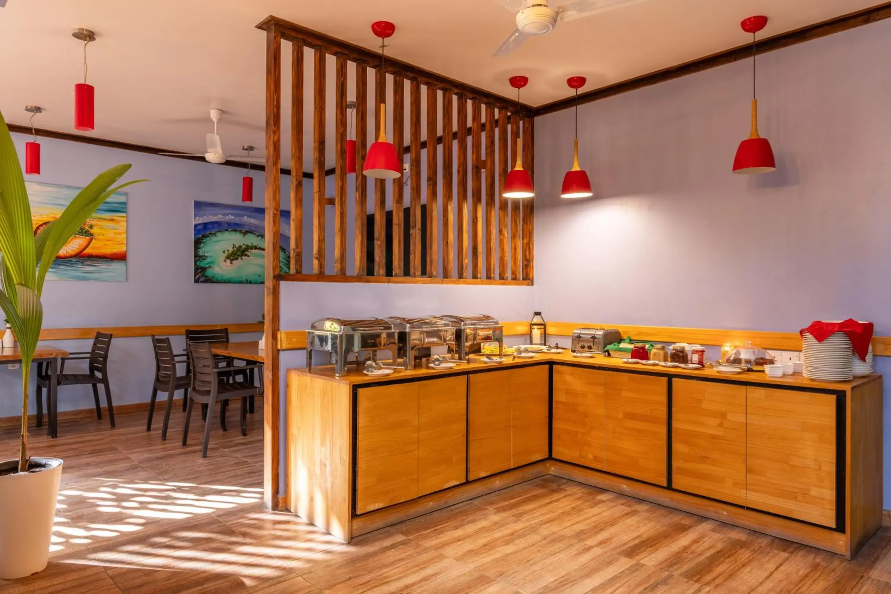 Restaurant/places to eat in Kamadhoo Inn Restaurant/places to eat in Kamadhoo Inn