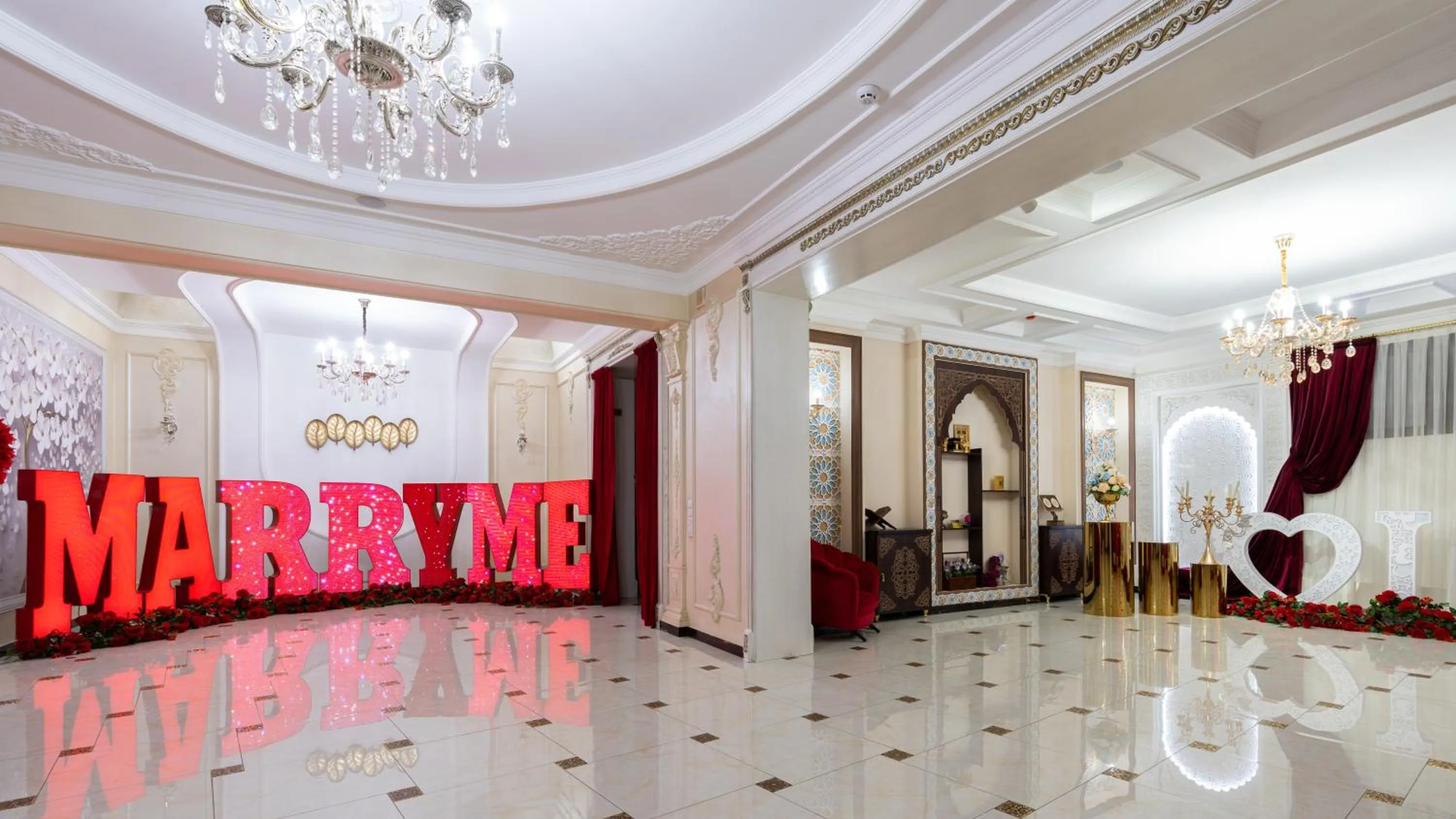 Restaurant/places to eat in Shoxjahon Hotel - 600 Mbps Internet