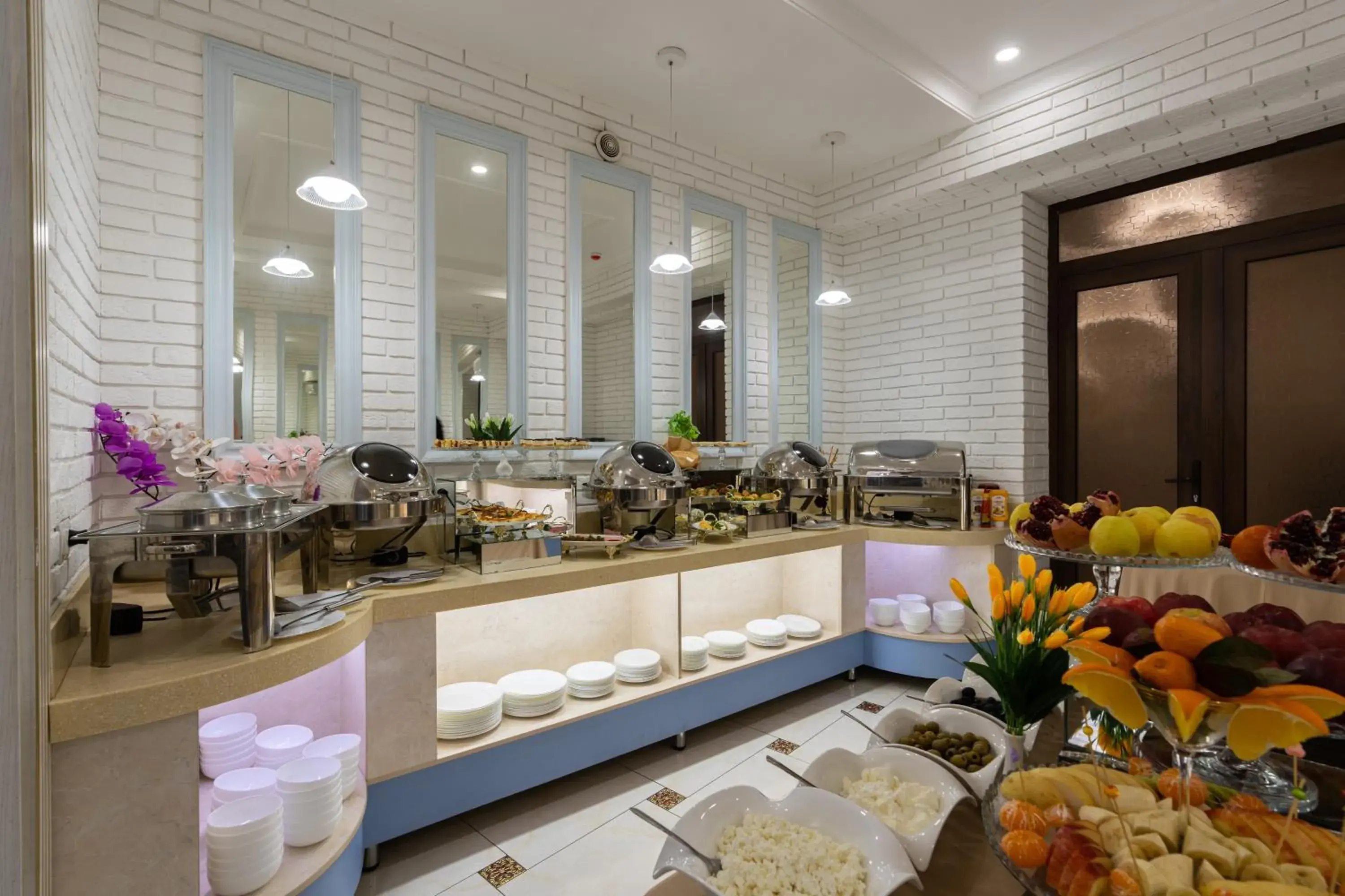 Breakfast in Shoxjahon Hotel - 600 Mbps Internet Breakfast in Shoxjahon Hotel - 600 Mbps Internet