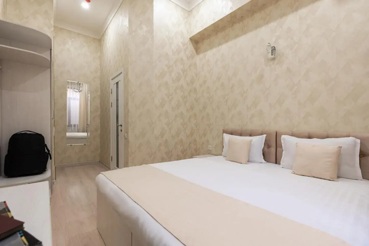 Photo of the whole room, Bed in Shoxjahon Hotel - 600 Mbps Internet Photo of the whole room, Bed in Shoxjahon Hotel - 600 Mbps Internet