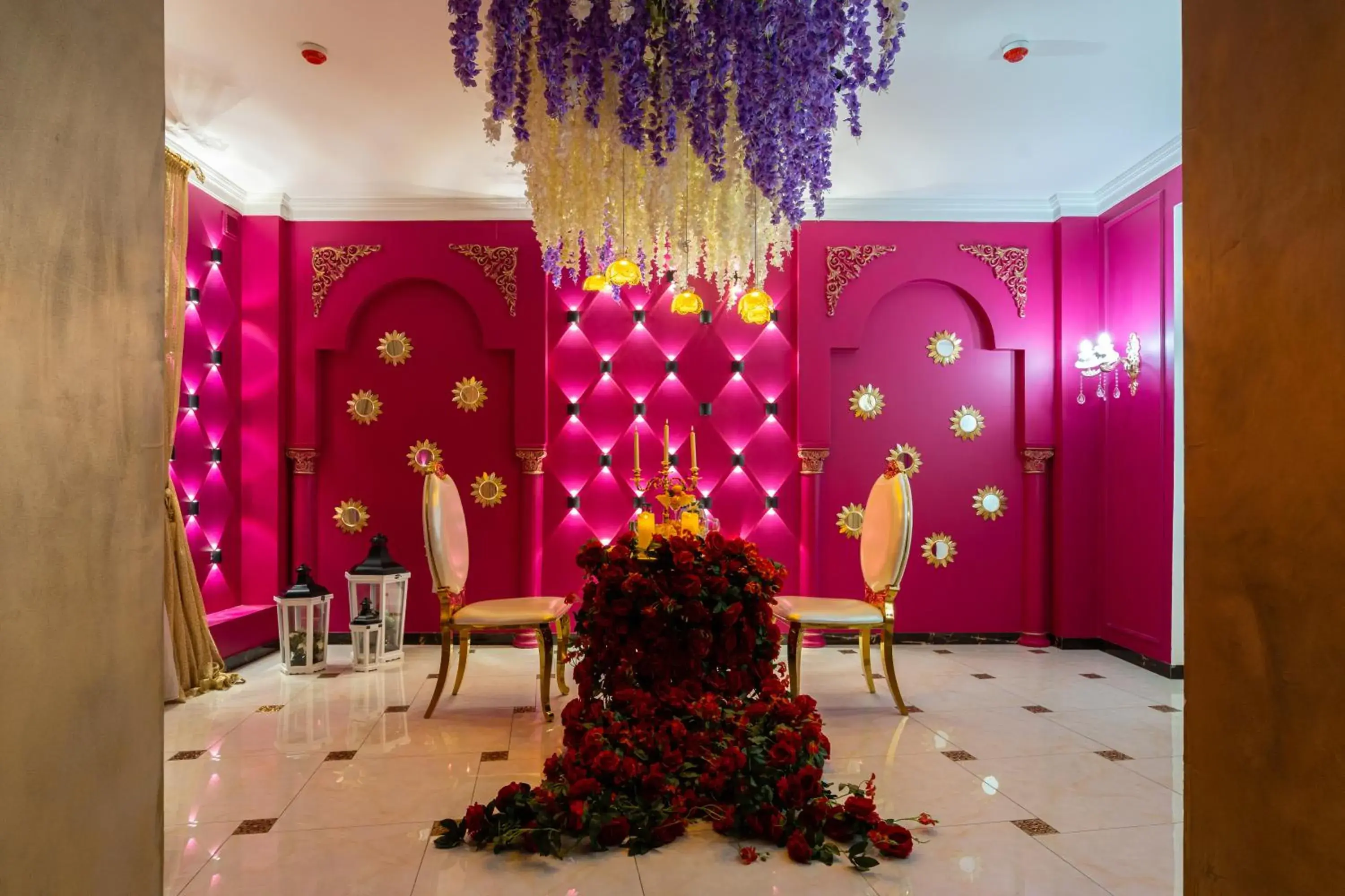 Restaurant/places to eat in Shoxjahon Hotel - 600 Mbps Internet Restaurant/places to eat in Shoxjahon Hotel - 600 Mbps Internet