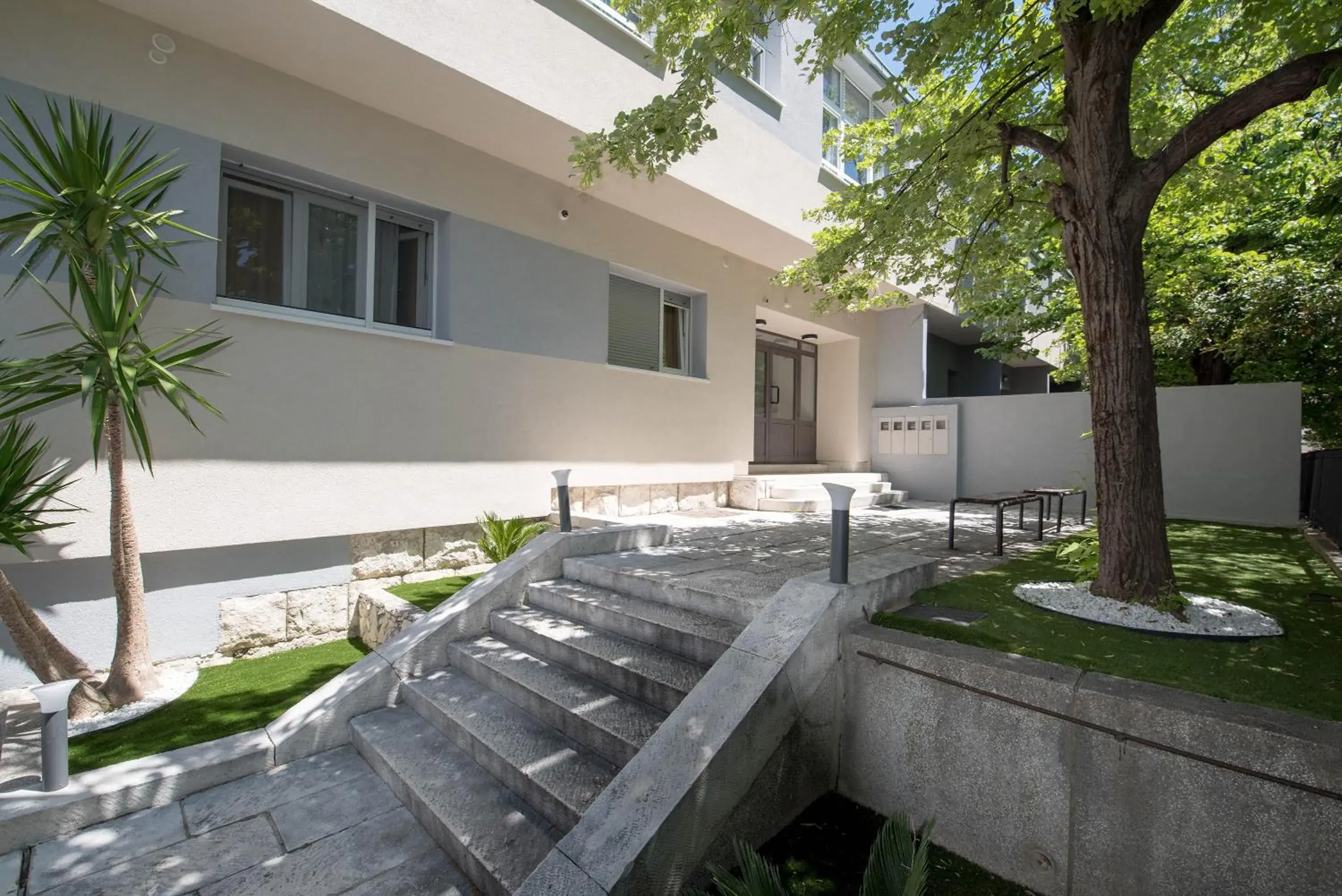 Property building in Bošket Luxury Rooms Property building in Bošket Luxury Rooms