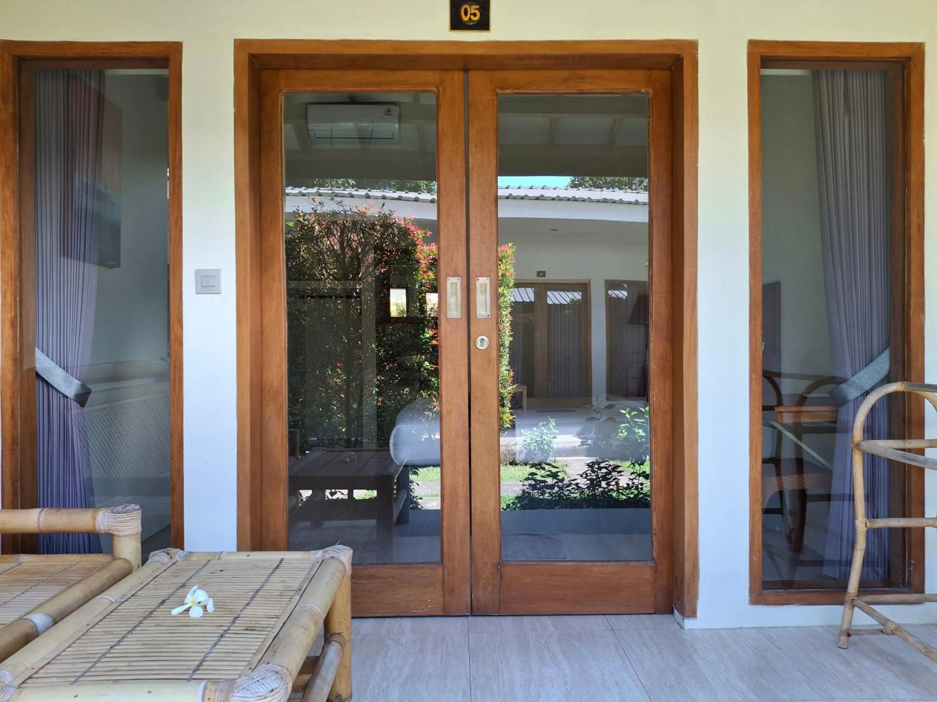 Facade/entrance in Sammy Cottage Senggigi