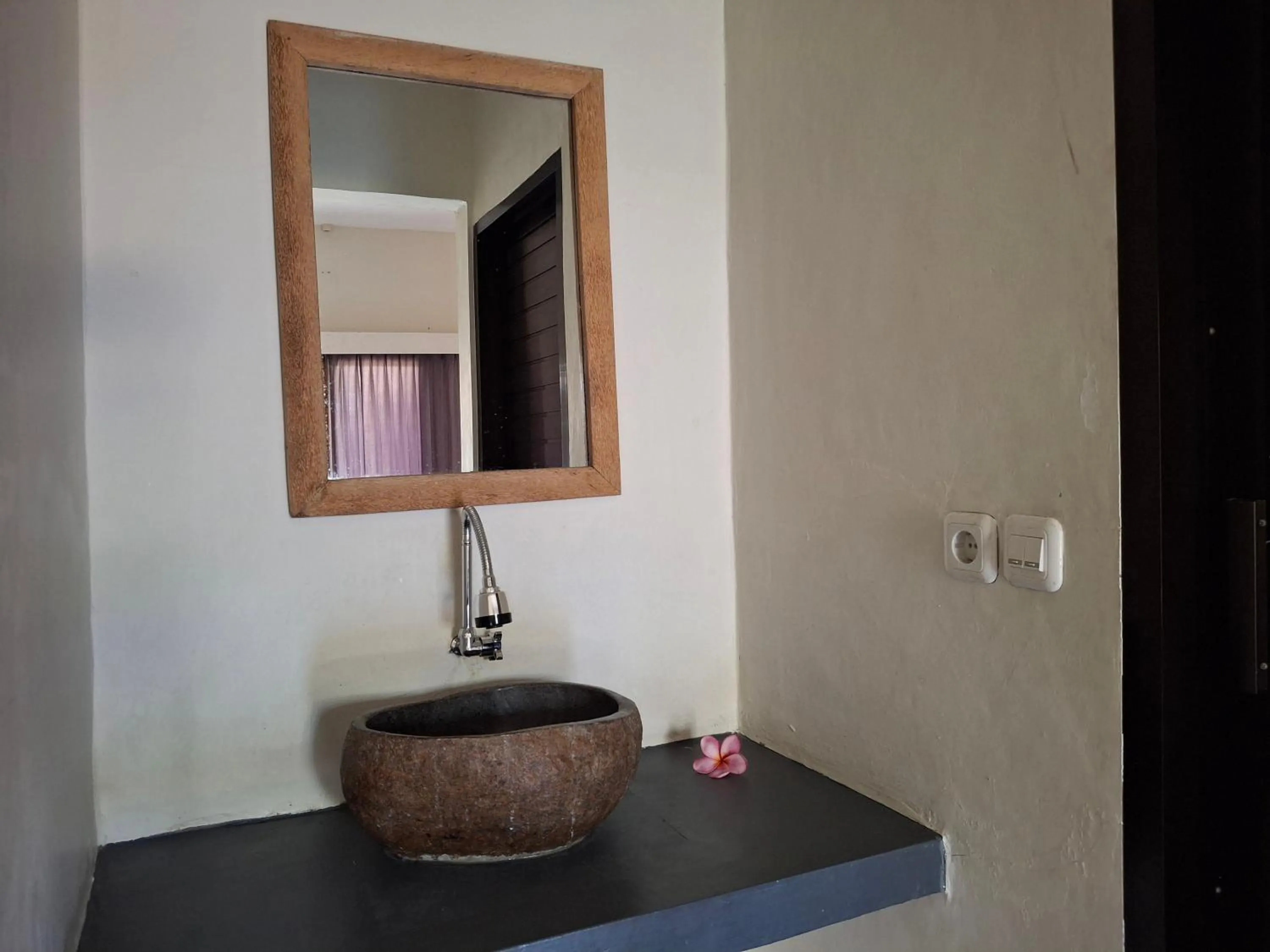 dishwasher in Sammy Cottage Senggigi