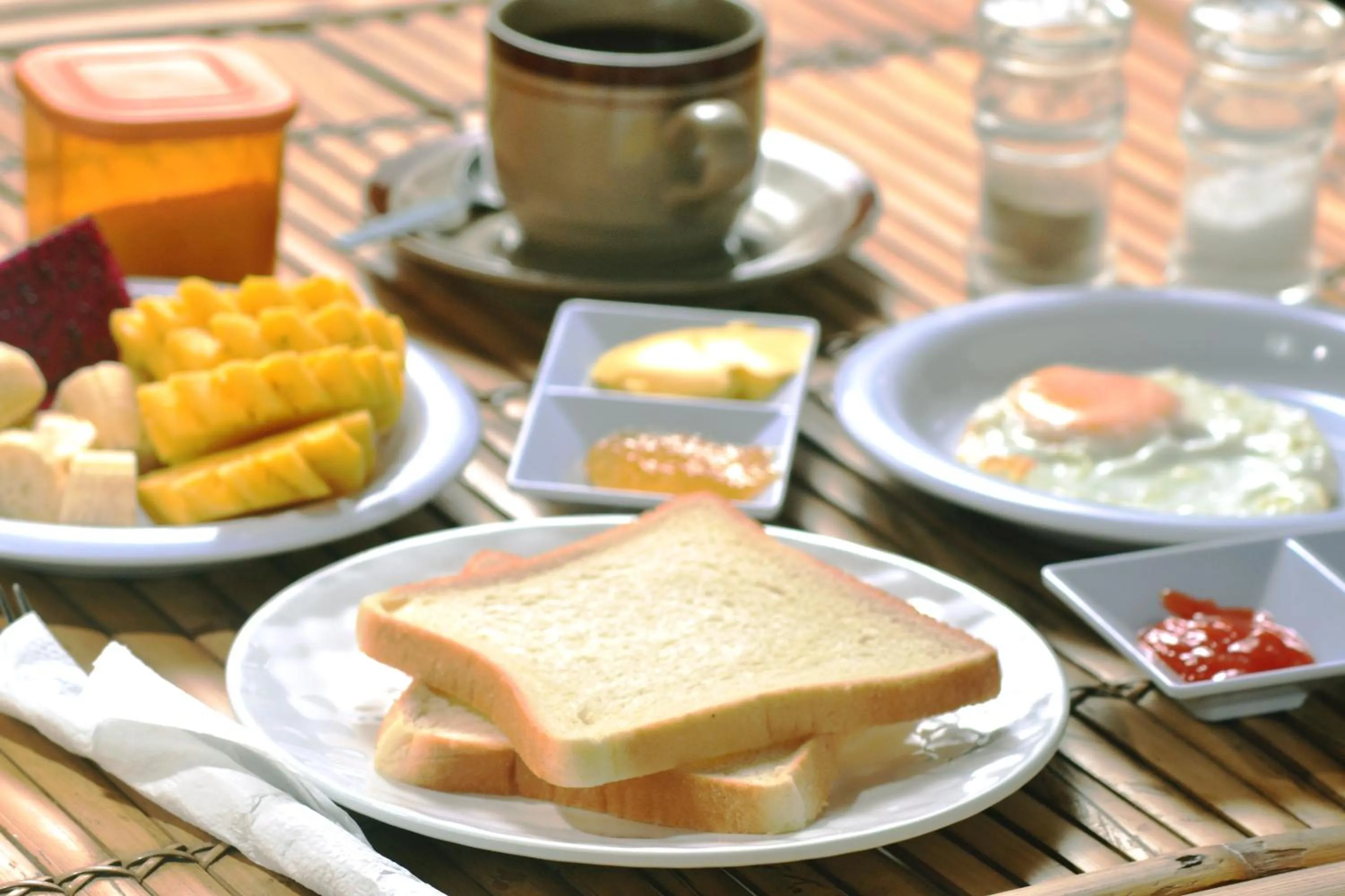 Food and drinks in Sammy Cottage Senggigi