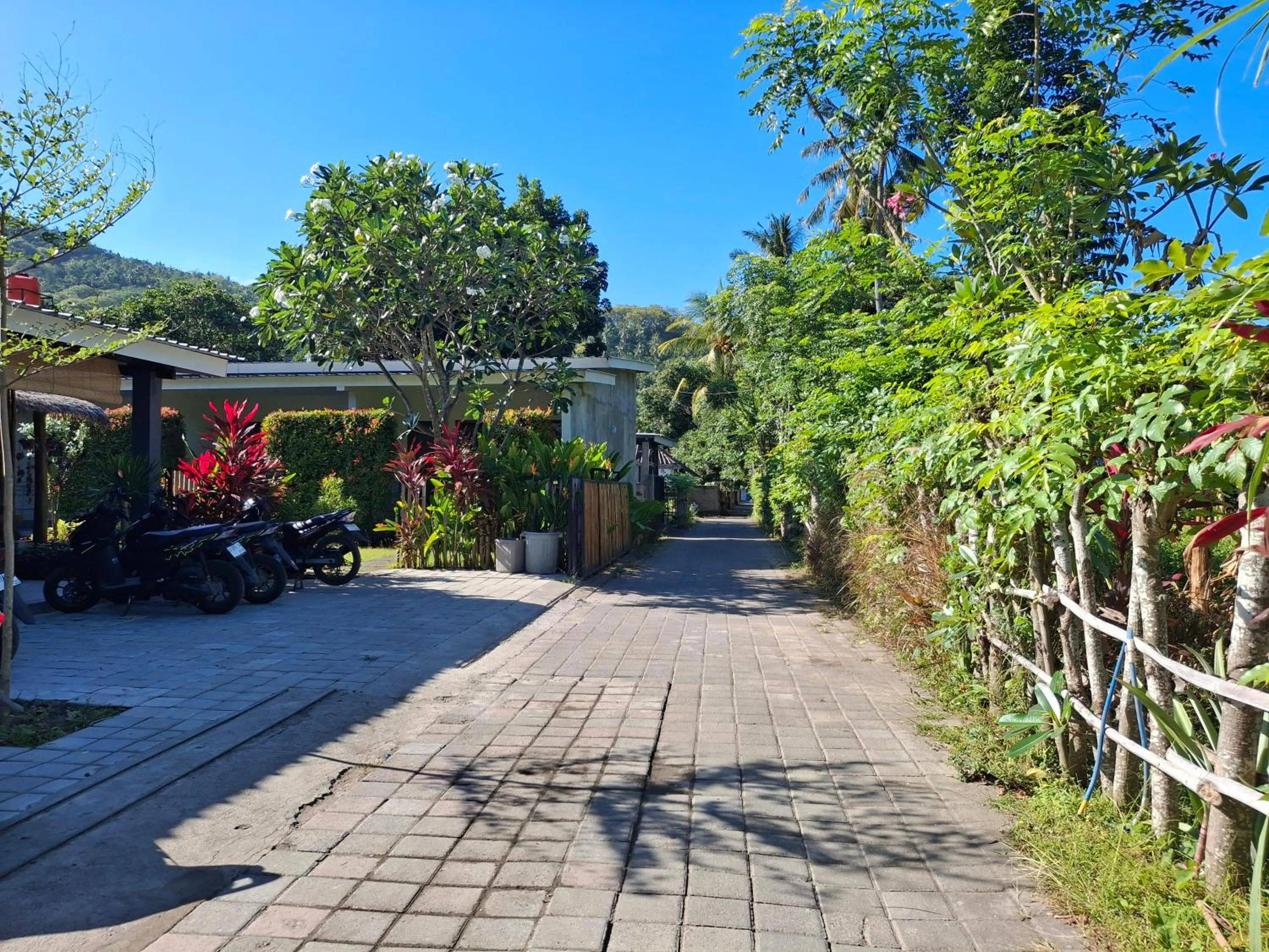 Street view in Sammy Cottage Senggigi