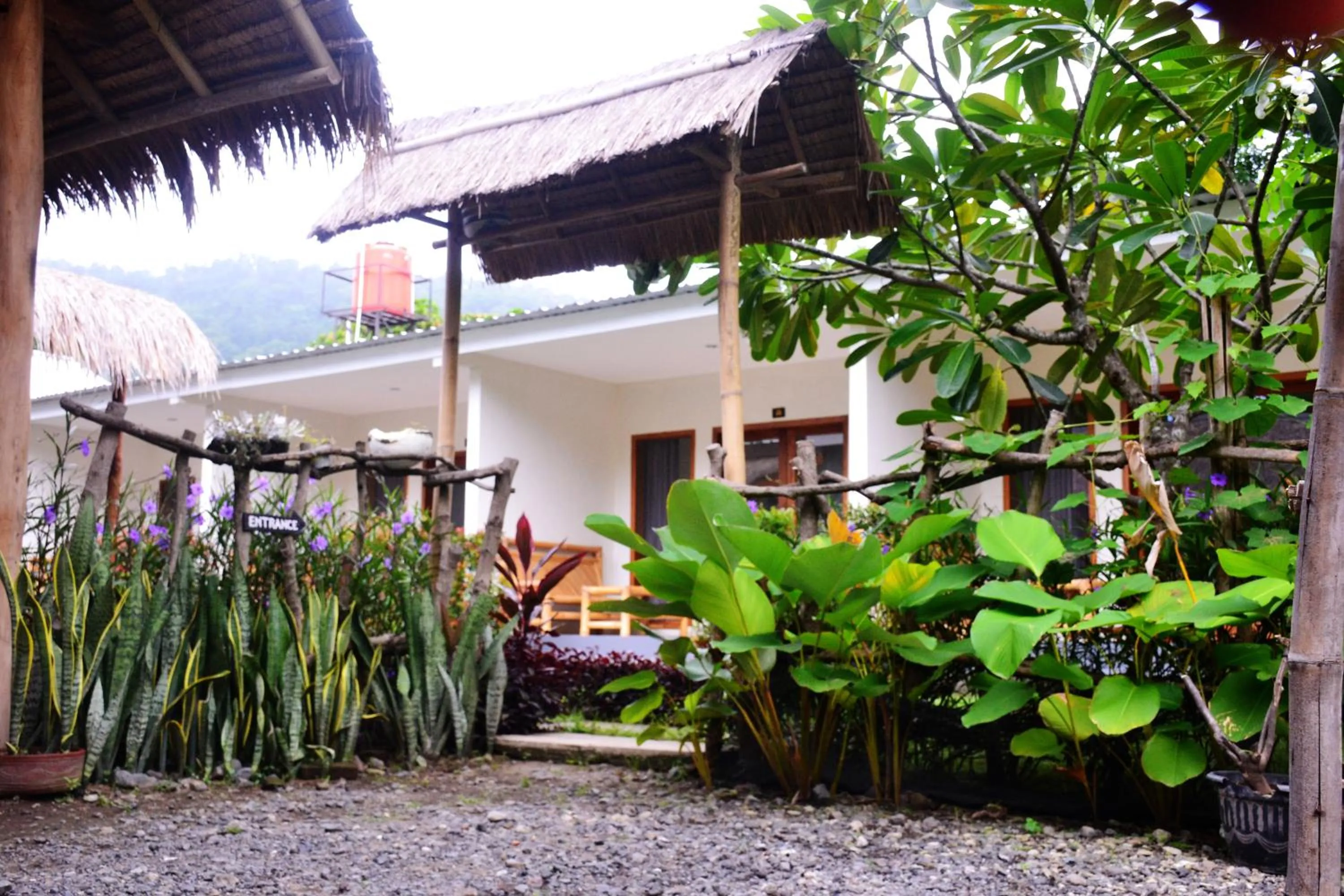 Facade/entrance in Sammy Cottage Senggigi