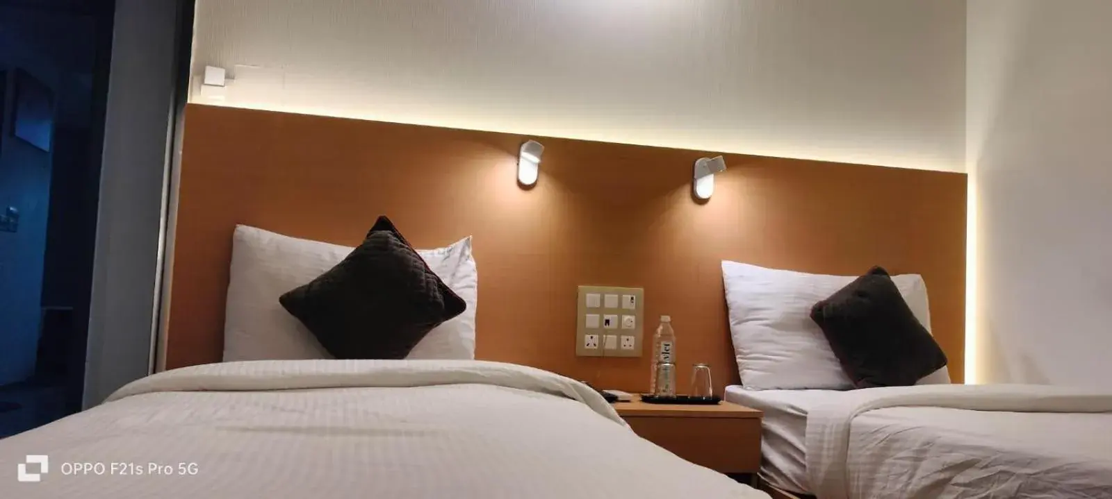 Bed in GoldenKeys Inn Bed in GoldenKeys Inn