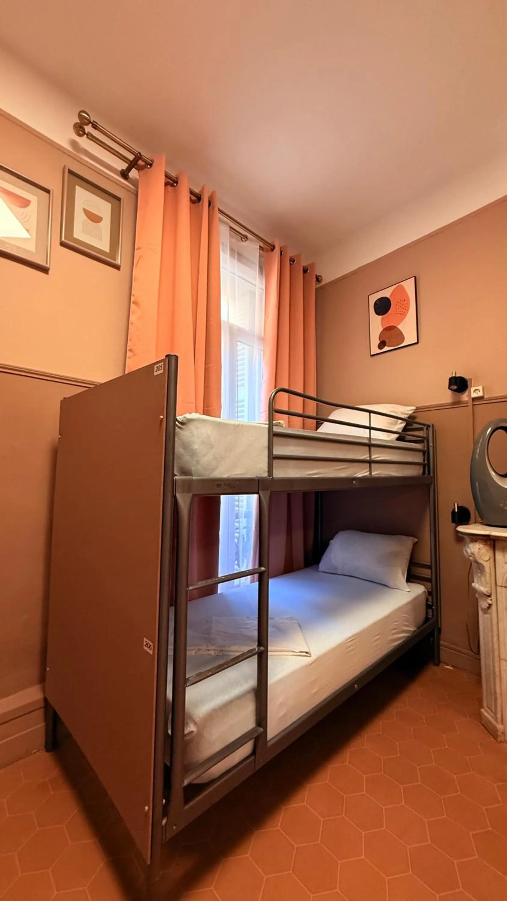 Bed in HOTEL SYLVABELLE