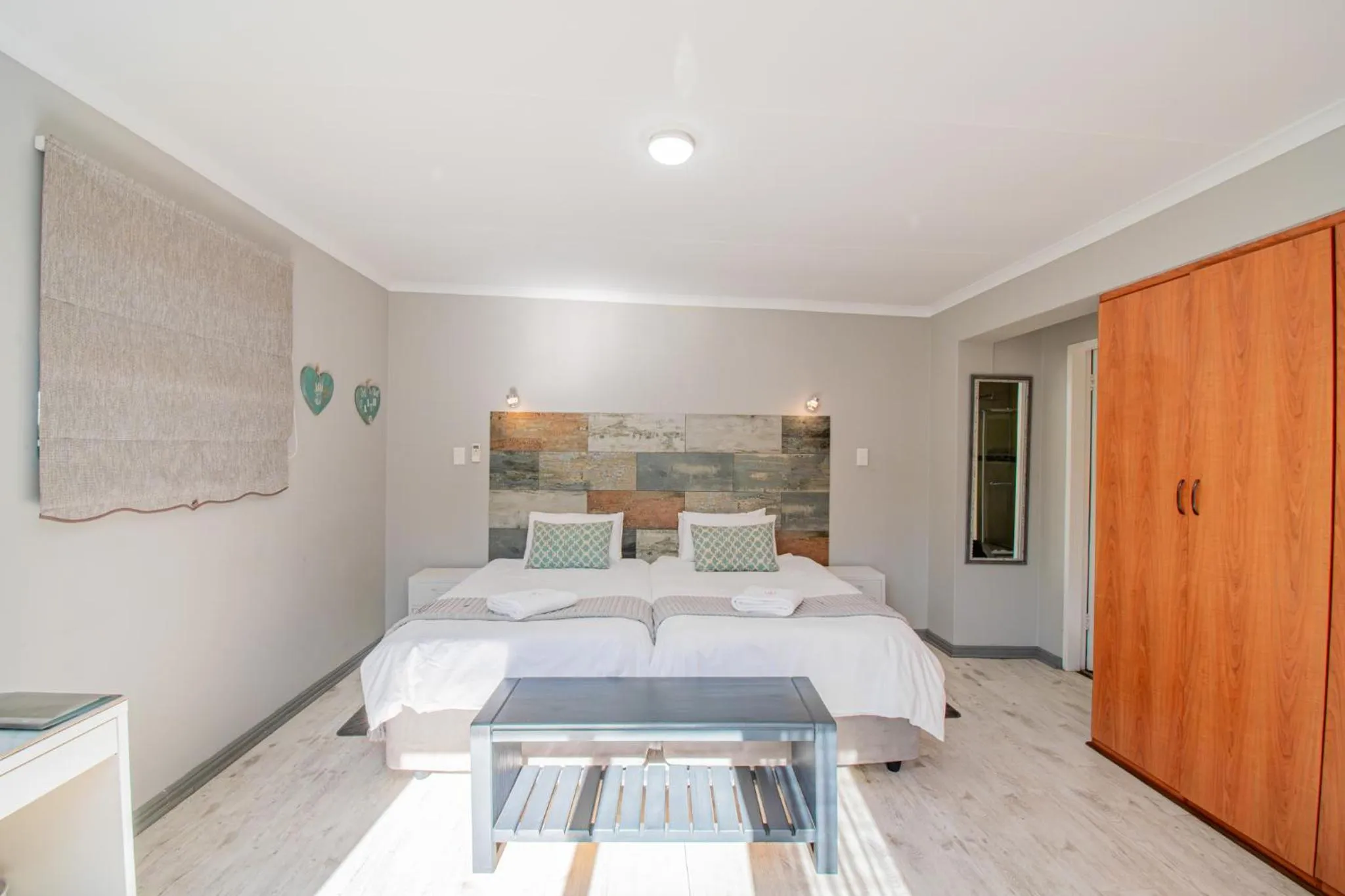 Bed in Glen Maine Guest House