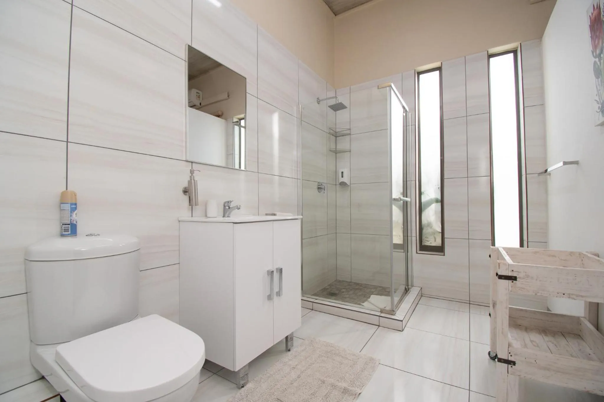 Shower in Glen Maine Guest House