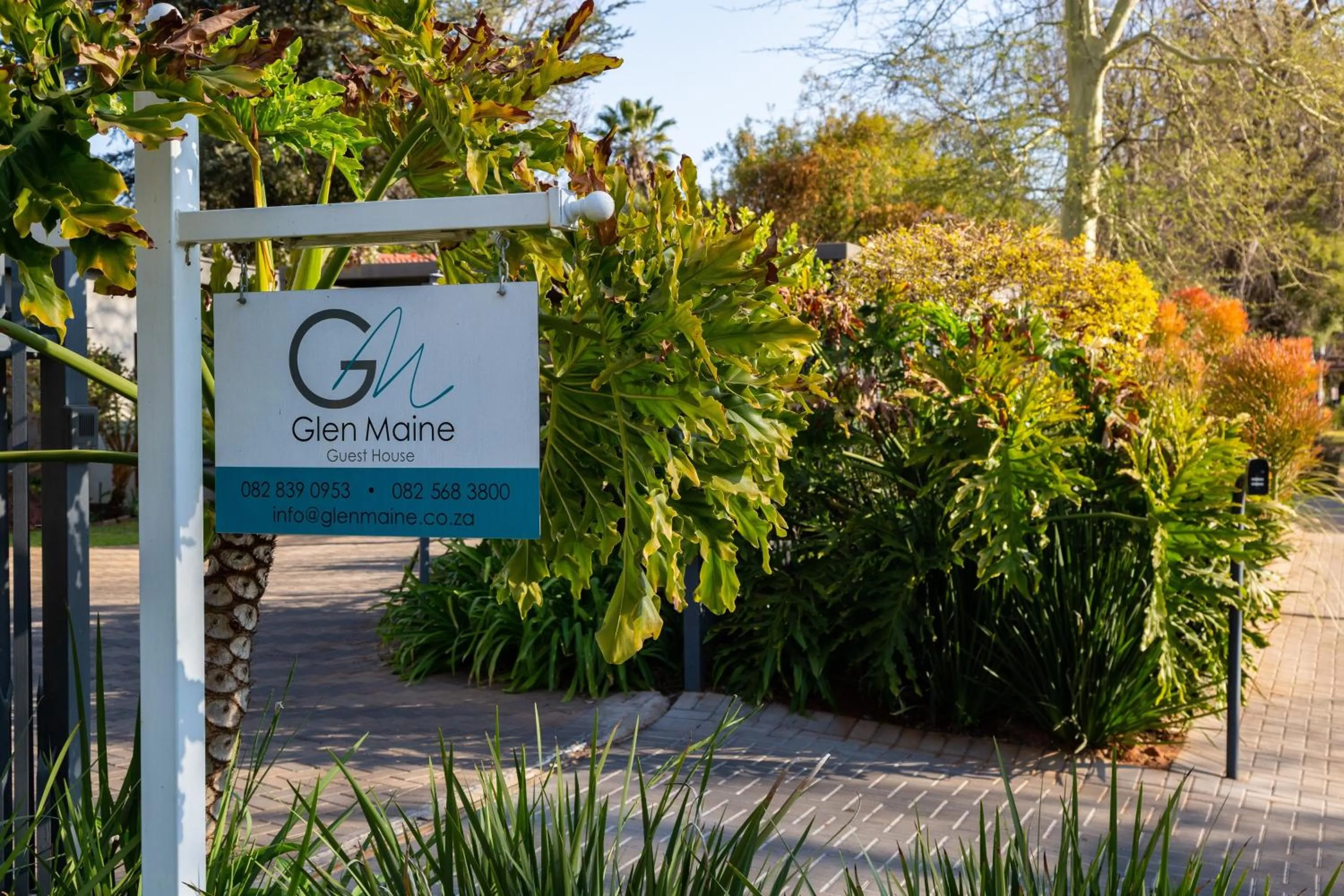 Facade/entrance in Glen Maine Guest House