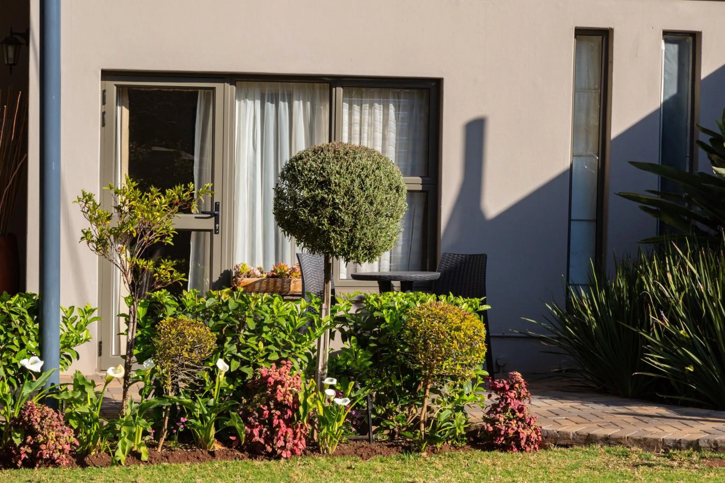 Property building in Glen Maine Guest House