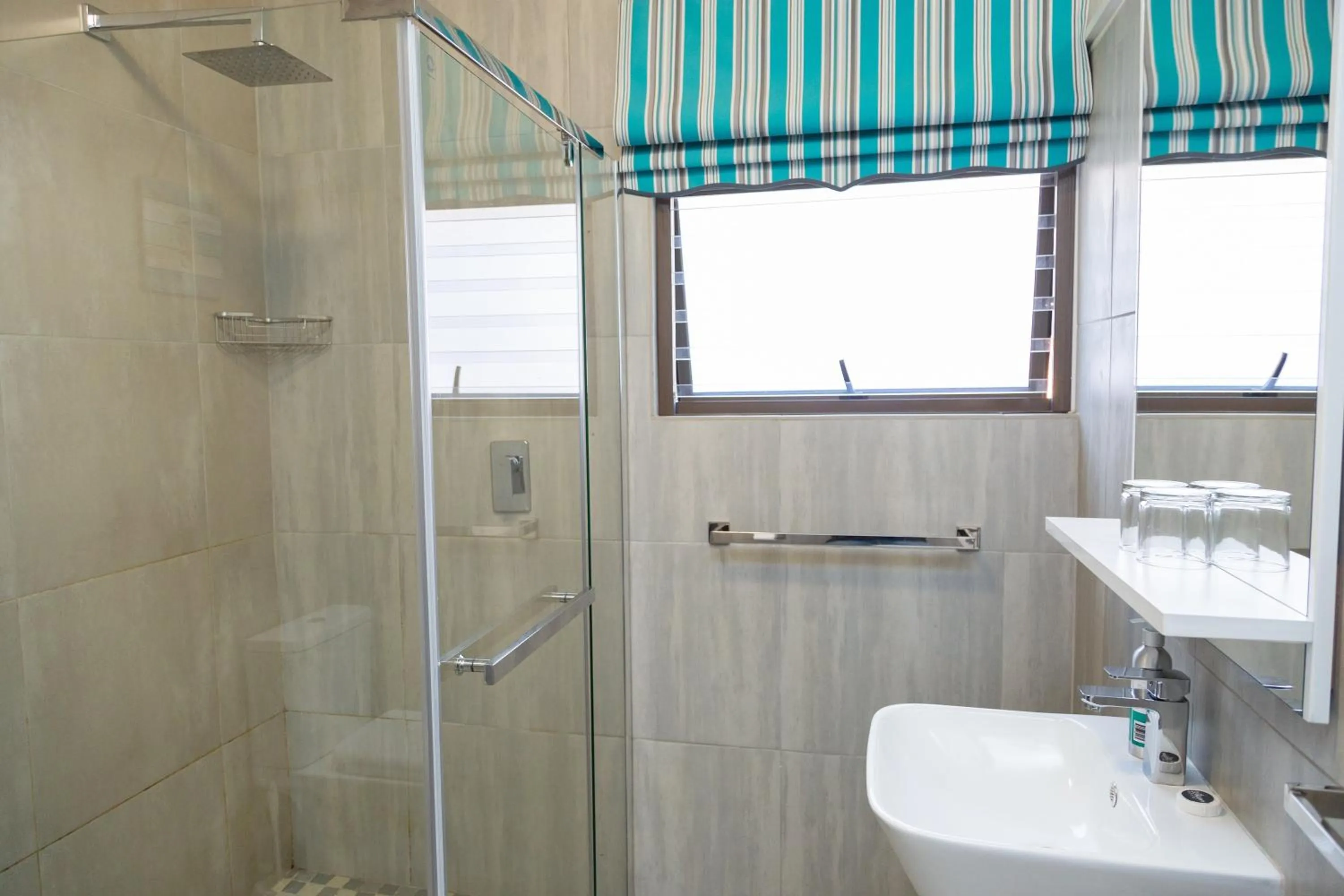 Bathroom in Glen Maine Guest House