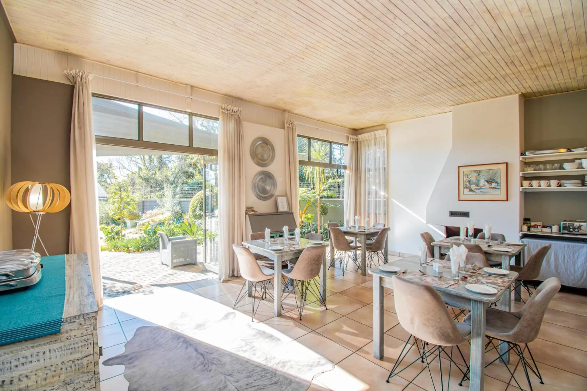 Dining area in Glen Maine Guest House