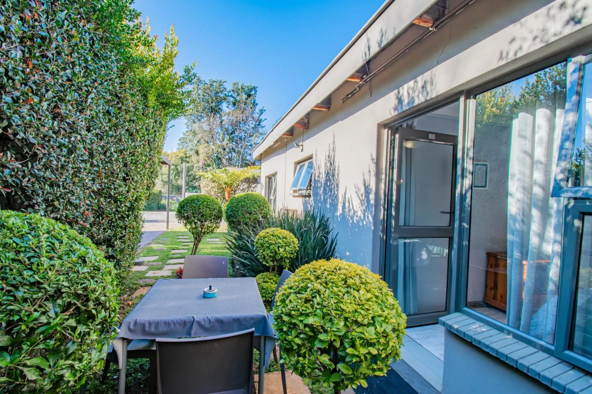 Garden in Glen Maine Guest House