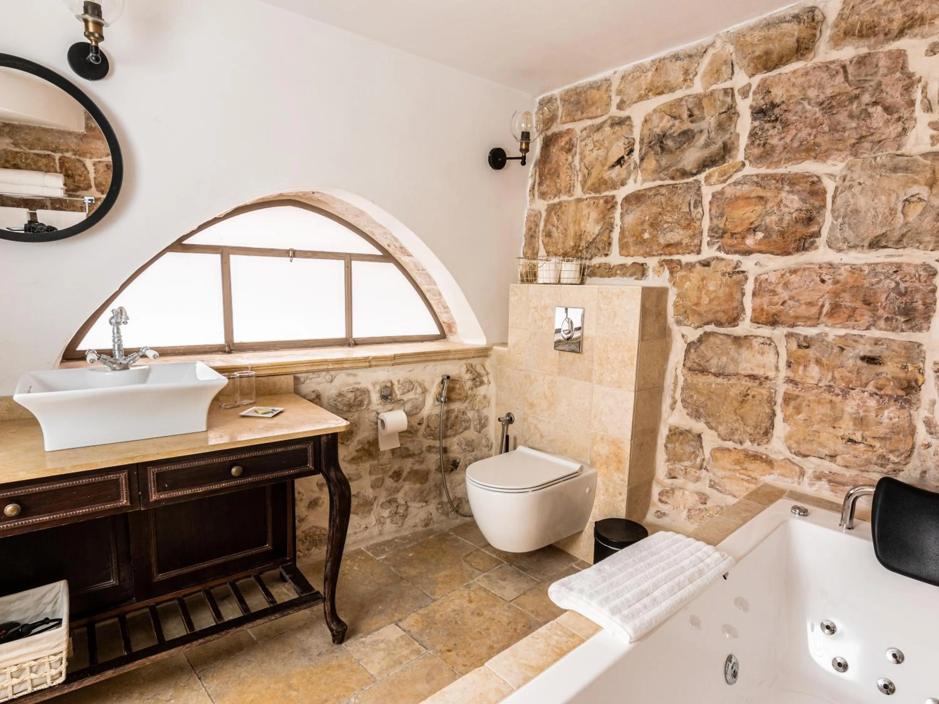 Flora Valley Boutique Hotel