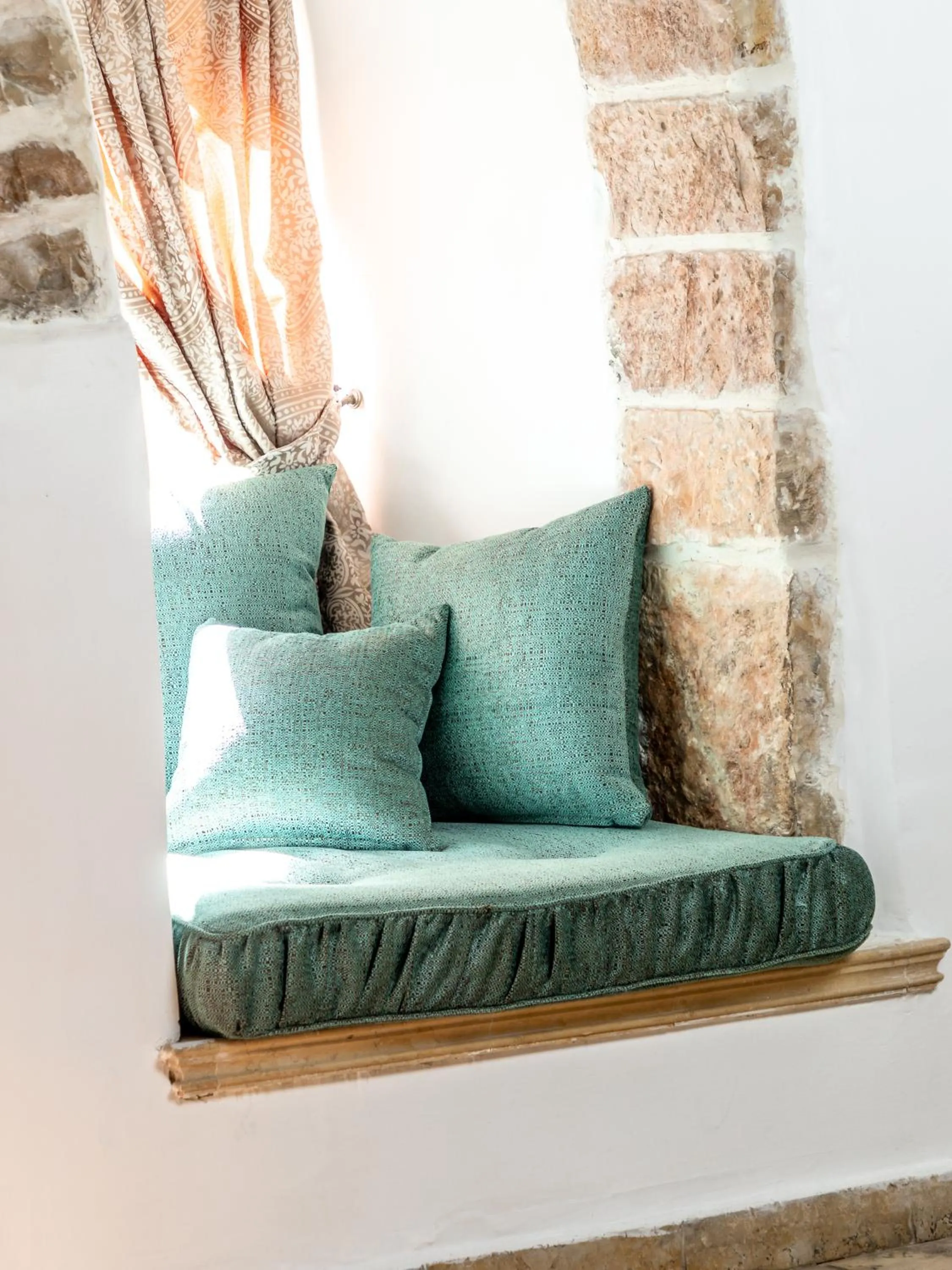 Flora Valley Boutique Hotel