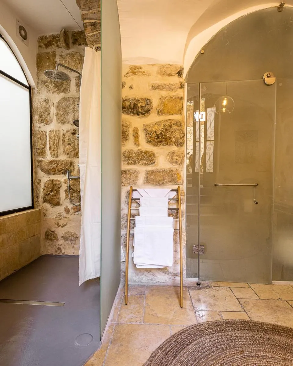 Flora Valley Boutique Hotel