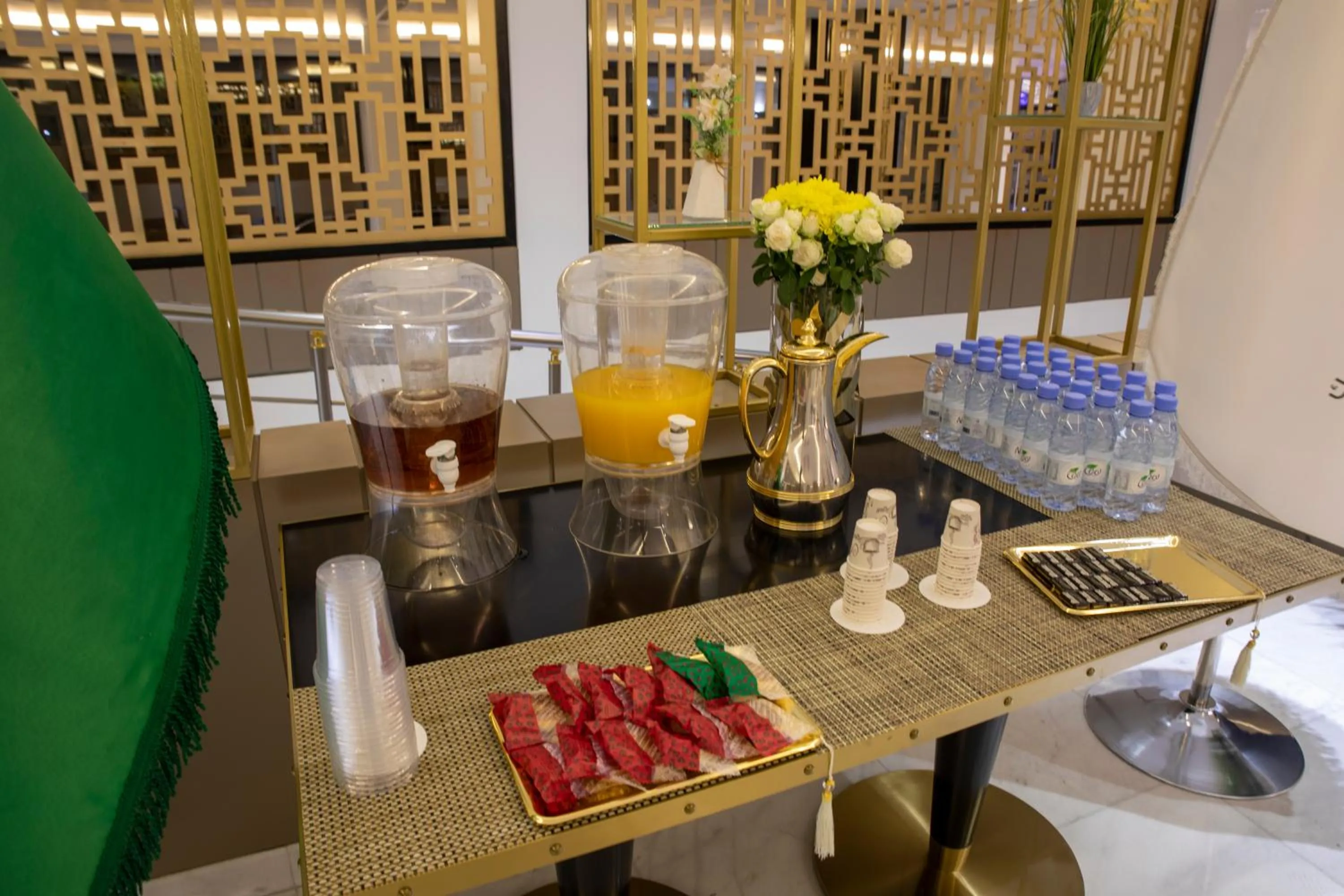 Drinks in Iris Boutique Taif Heart