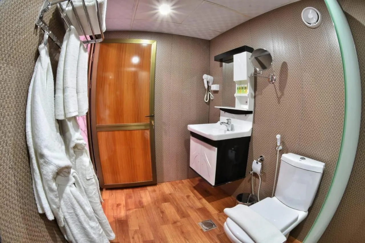 Rum Oasis Luxury Camp