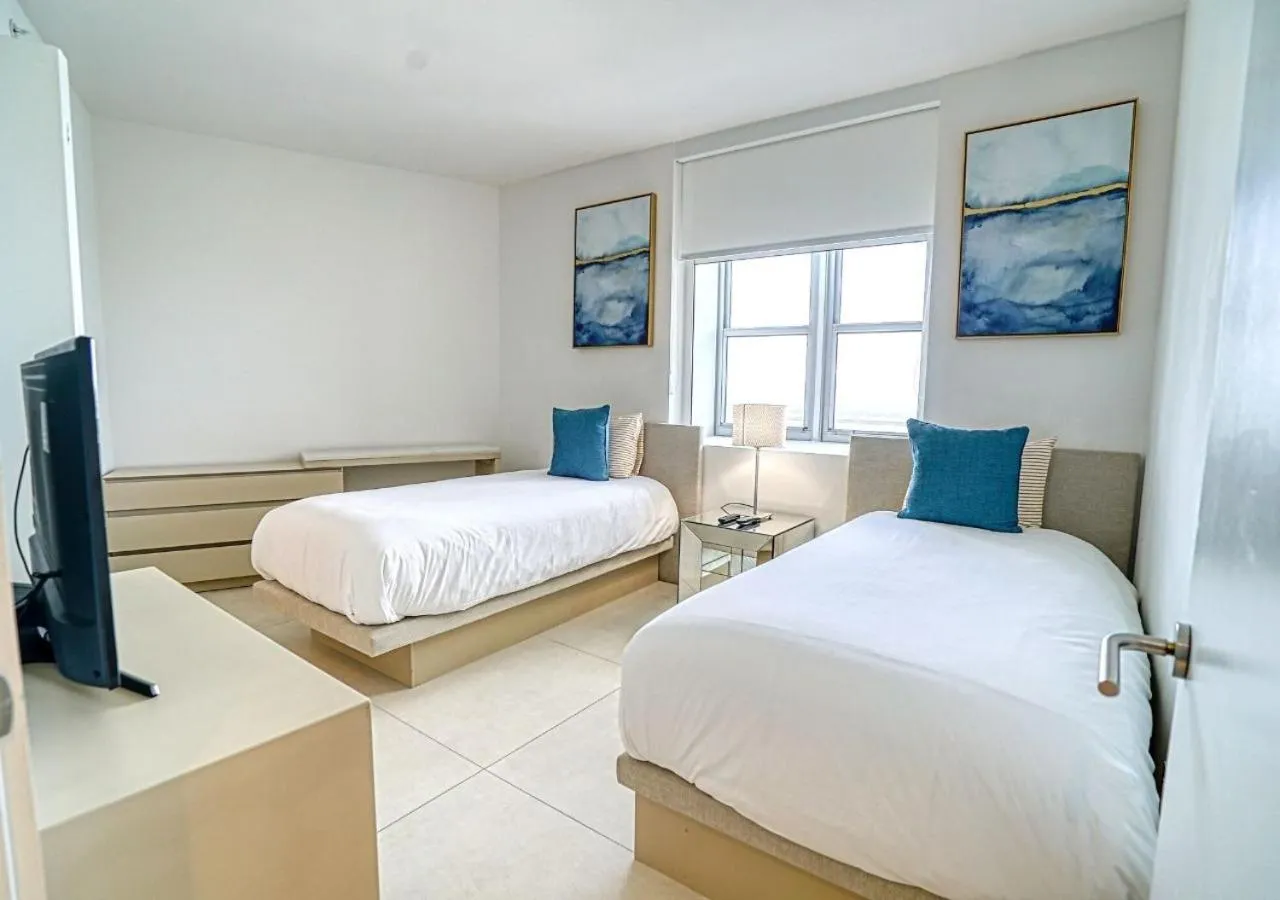 Bed in Hyde Resorts on Miami Hollywood by MRA