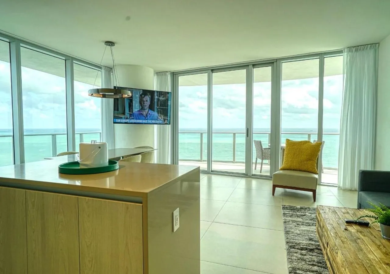 Hyde Resorts on Miami Hollywood by MRA